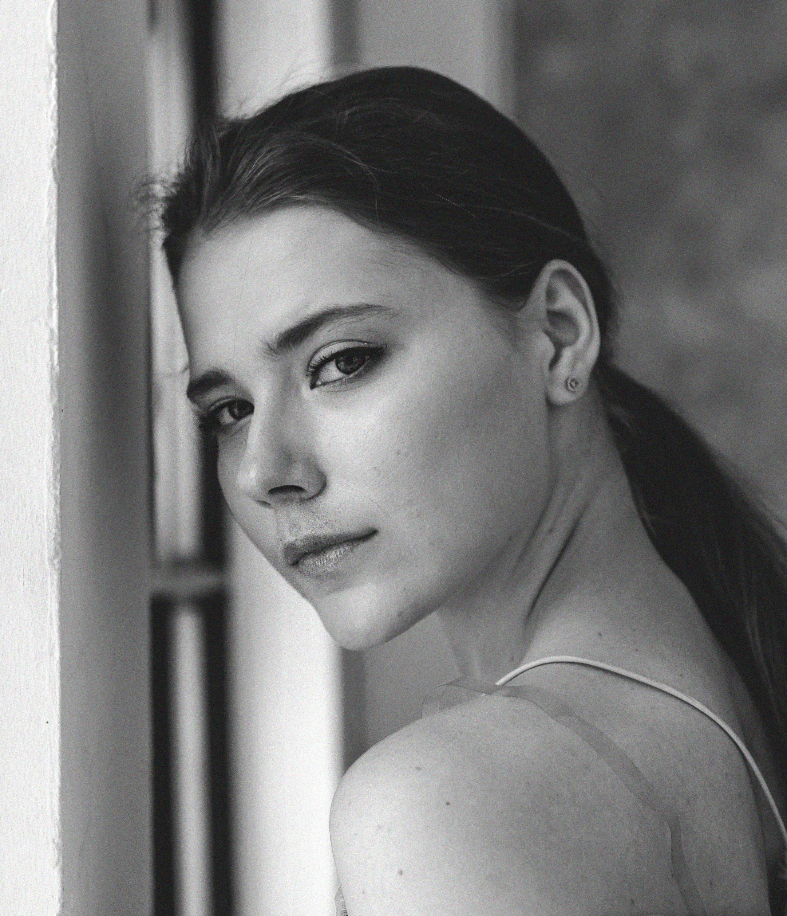 Actor portfolio for woman. Family, portrait, content photo in Costa Rica Evgeniya Besprozvannykh