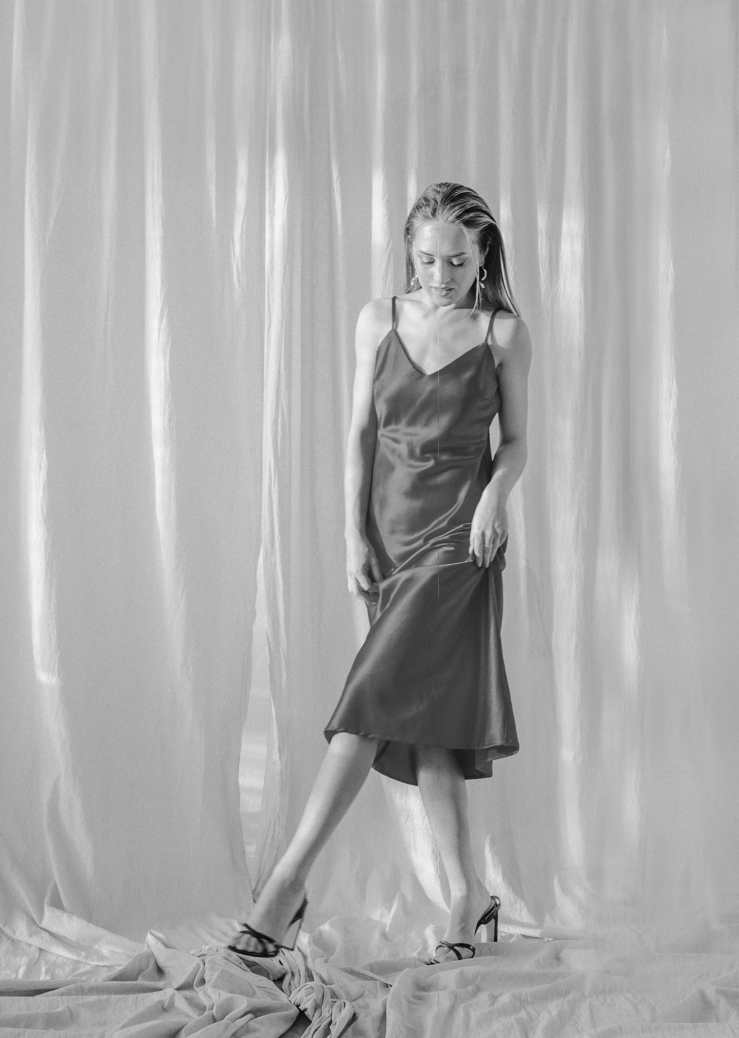 Maria stretching and beauty. Family, portrait, content photo in Costa Rica Evgeniya Besprozvannykh