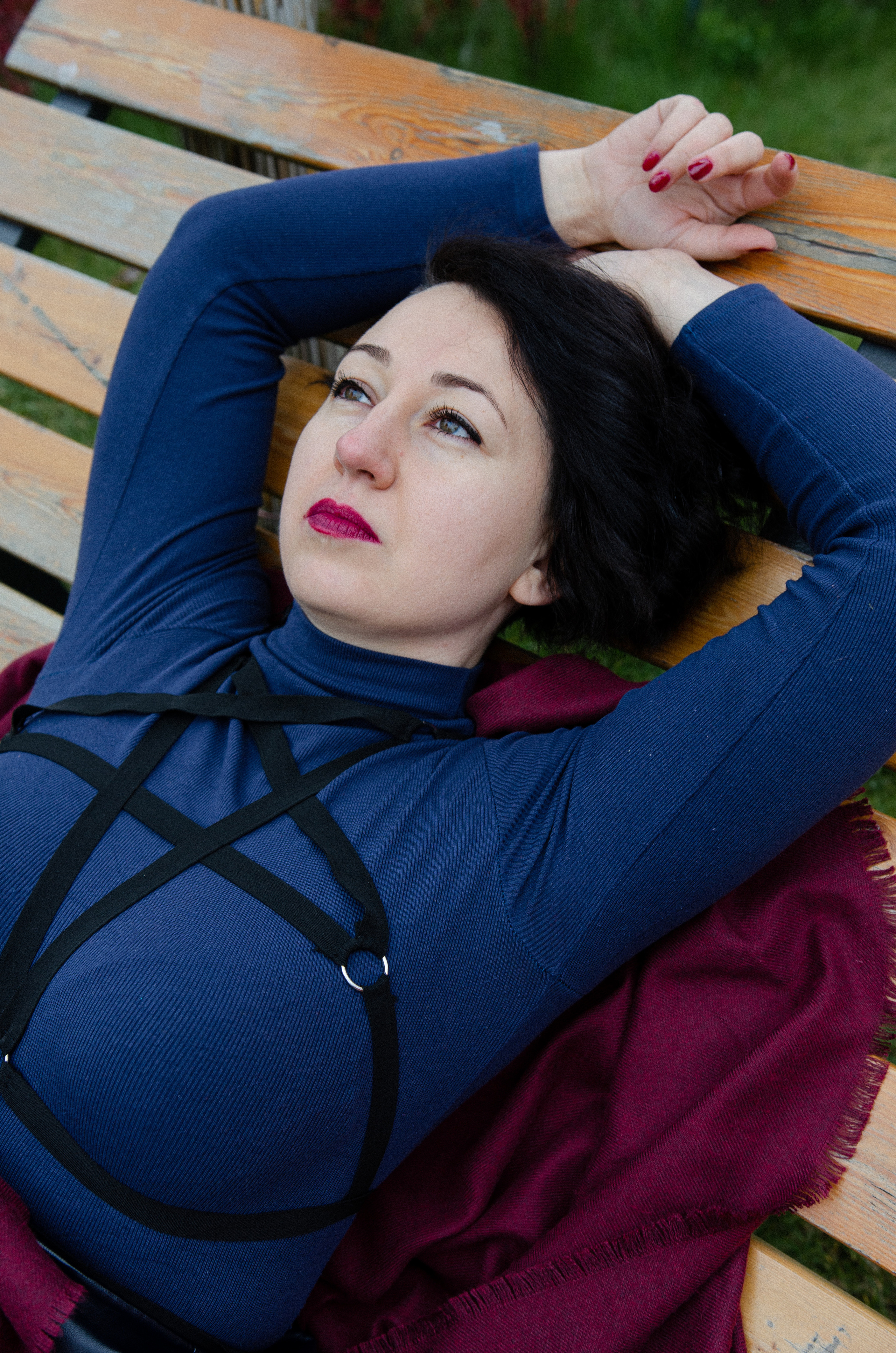 Veronika outdoor walking. Family, portrait, content photo in Costa Rica Evgeniya Besprozvannykh