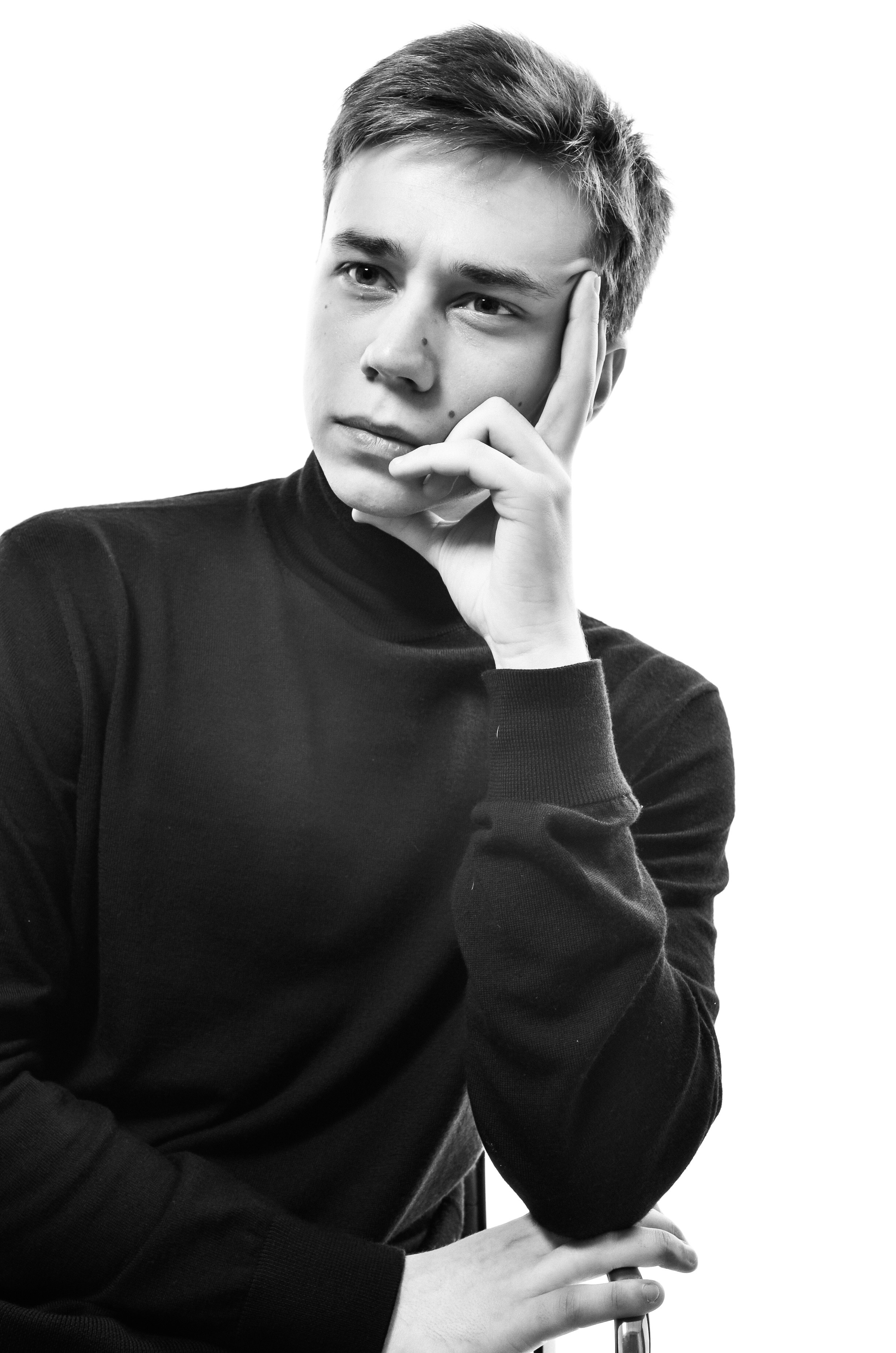 Creating an acting portfolio in the studio. Family, portrait, content photo in Costa Rica Evgeniya Besprozvannykh