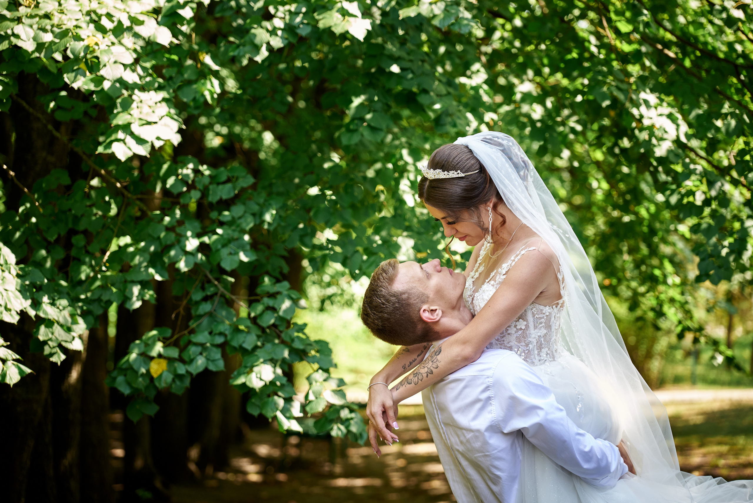 Профессиональный фотограф Старый Оскол, Губкин — свадьба, венчание, крещение, юбилей и день рождения