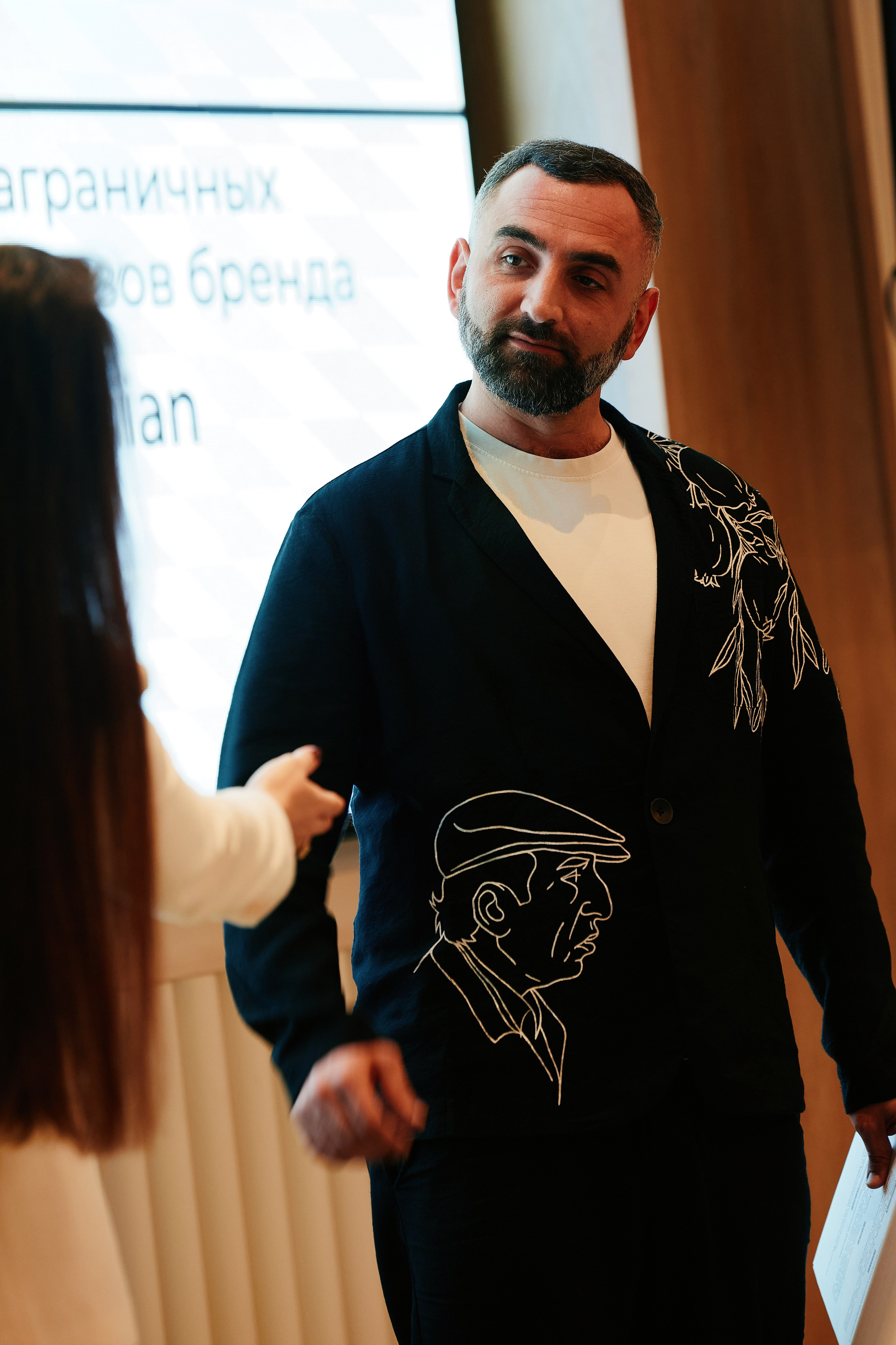 Современная женщина в Hilton 26.10. Свадебный репортажный фотограф краснодар максим дремов дрёмов фотосессия студия цена