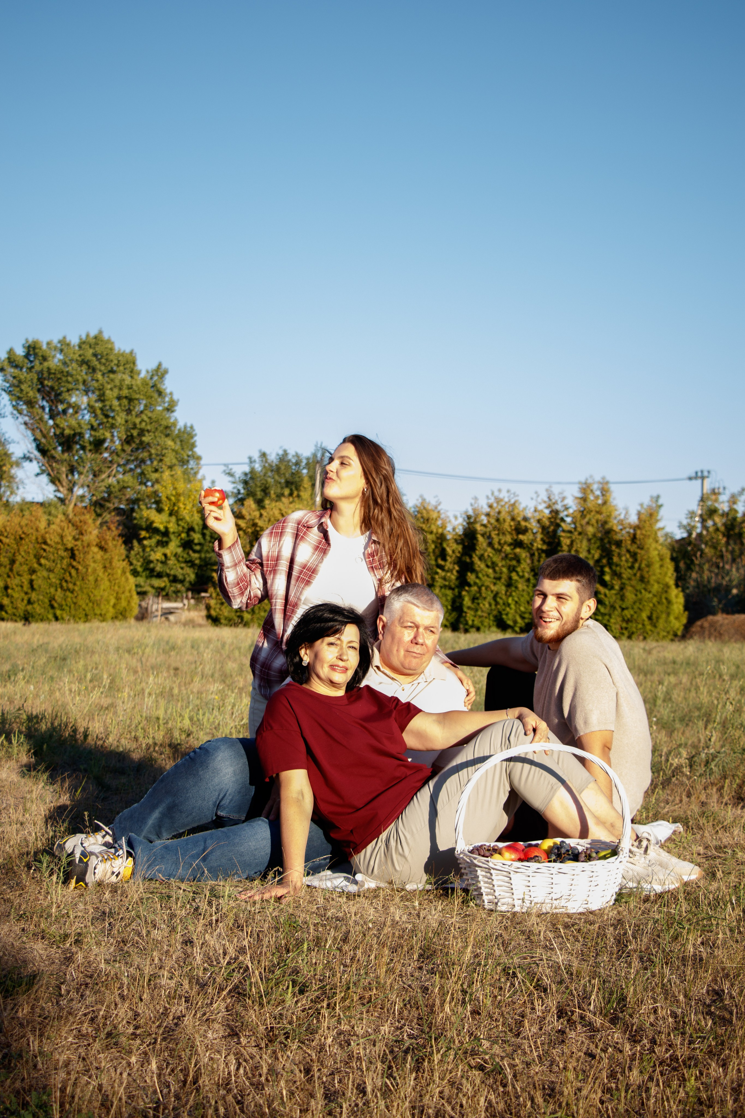 Семейная фотосессия на даче. Фотограф и ретушер в Ростове-на-Дону Вика Каен