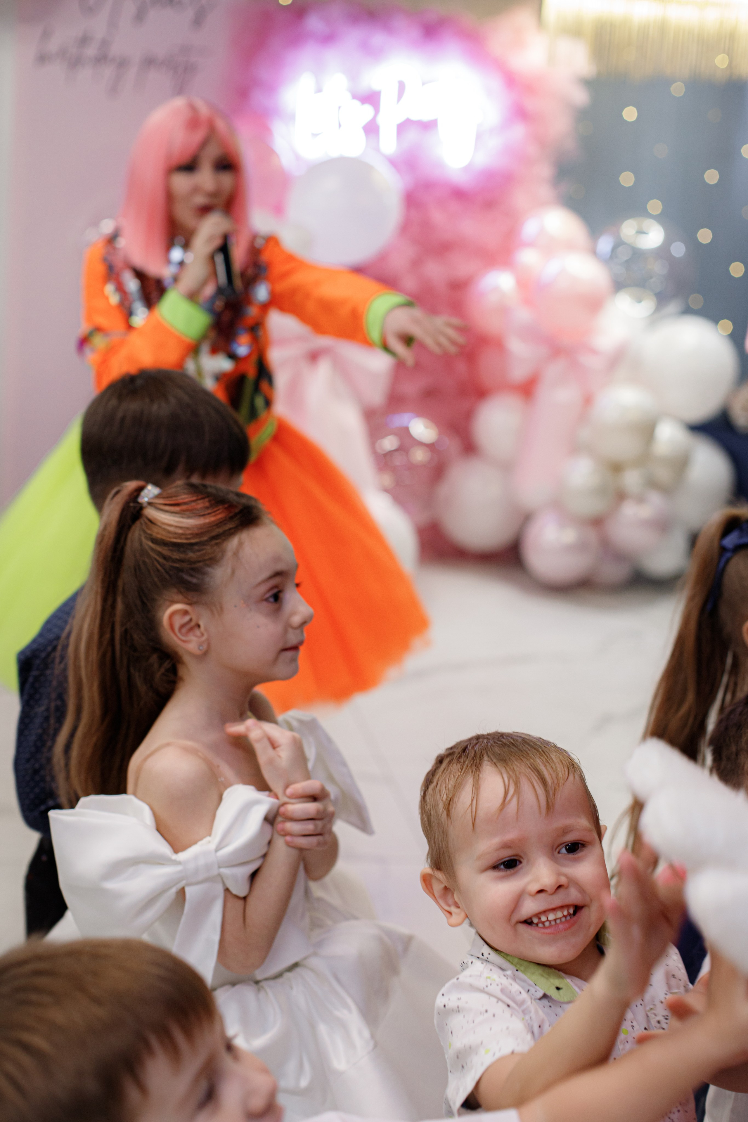 ASIA'S BIRTHDAY PARTY. Photokarish