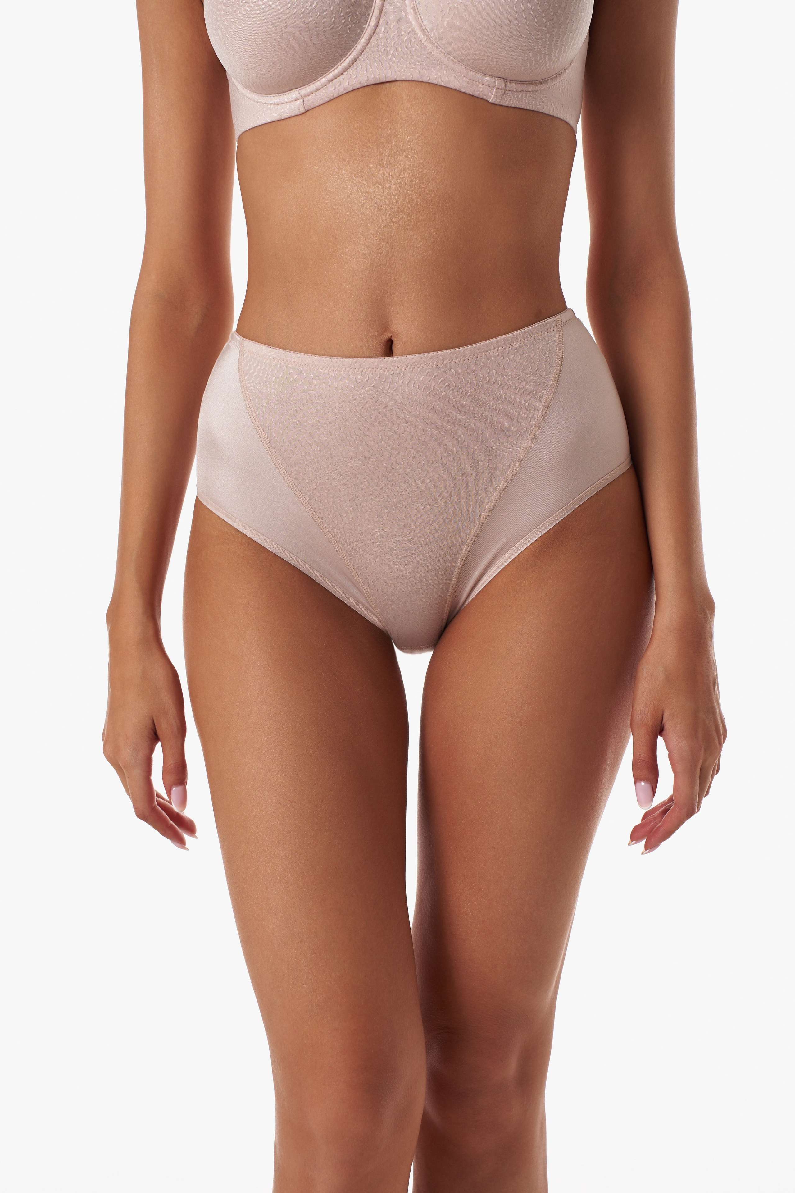 Milady | Каталог. Фотограф Марина Голубева, Минск. Съемка для брендов, реклама