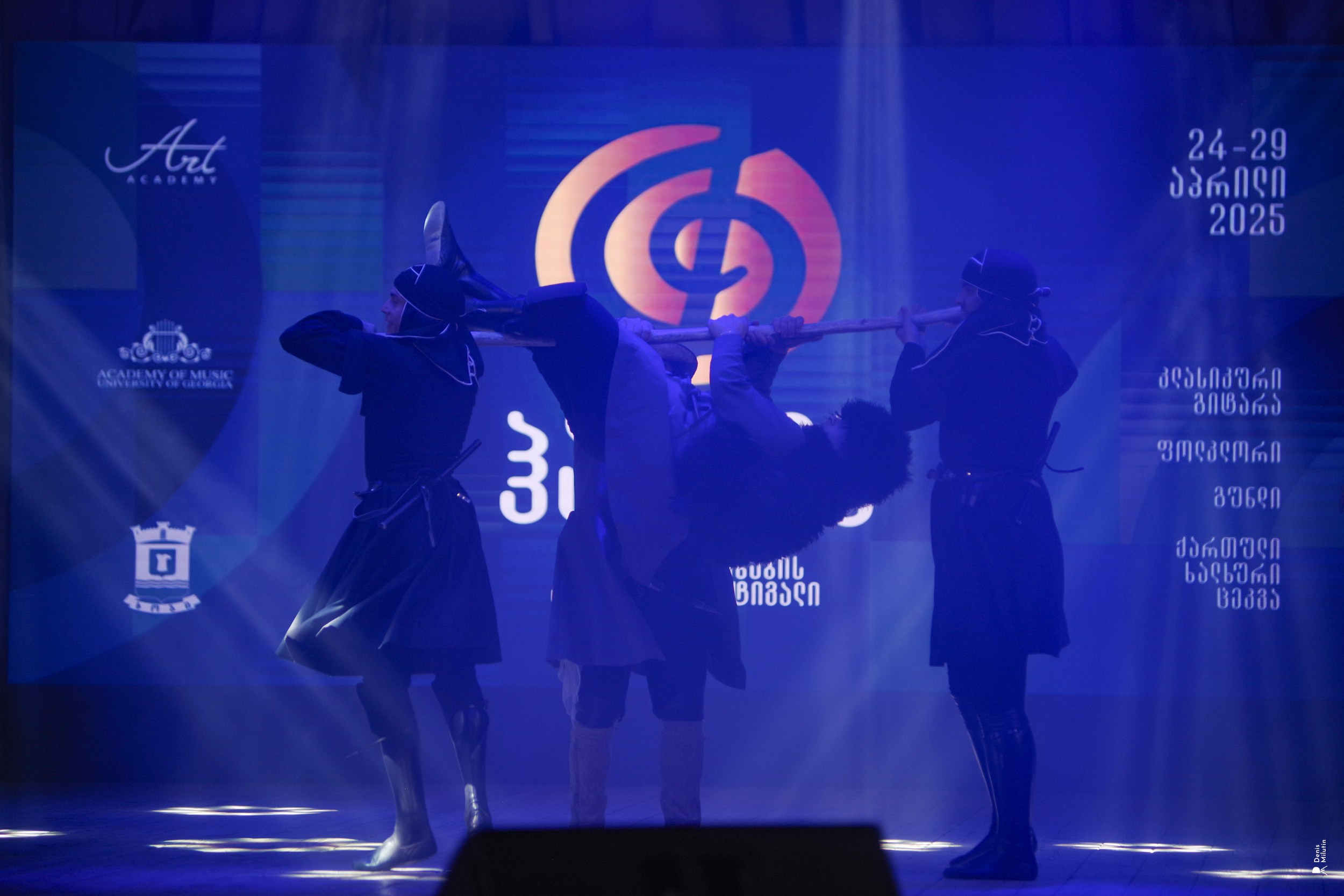 Танцы в Хоби. Портретный фотограф Денис Милютин