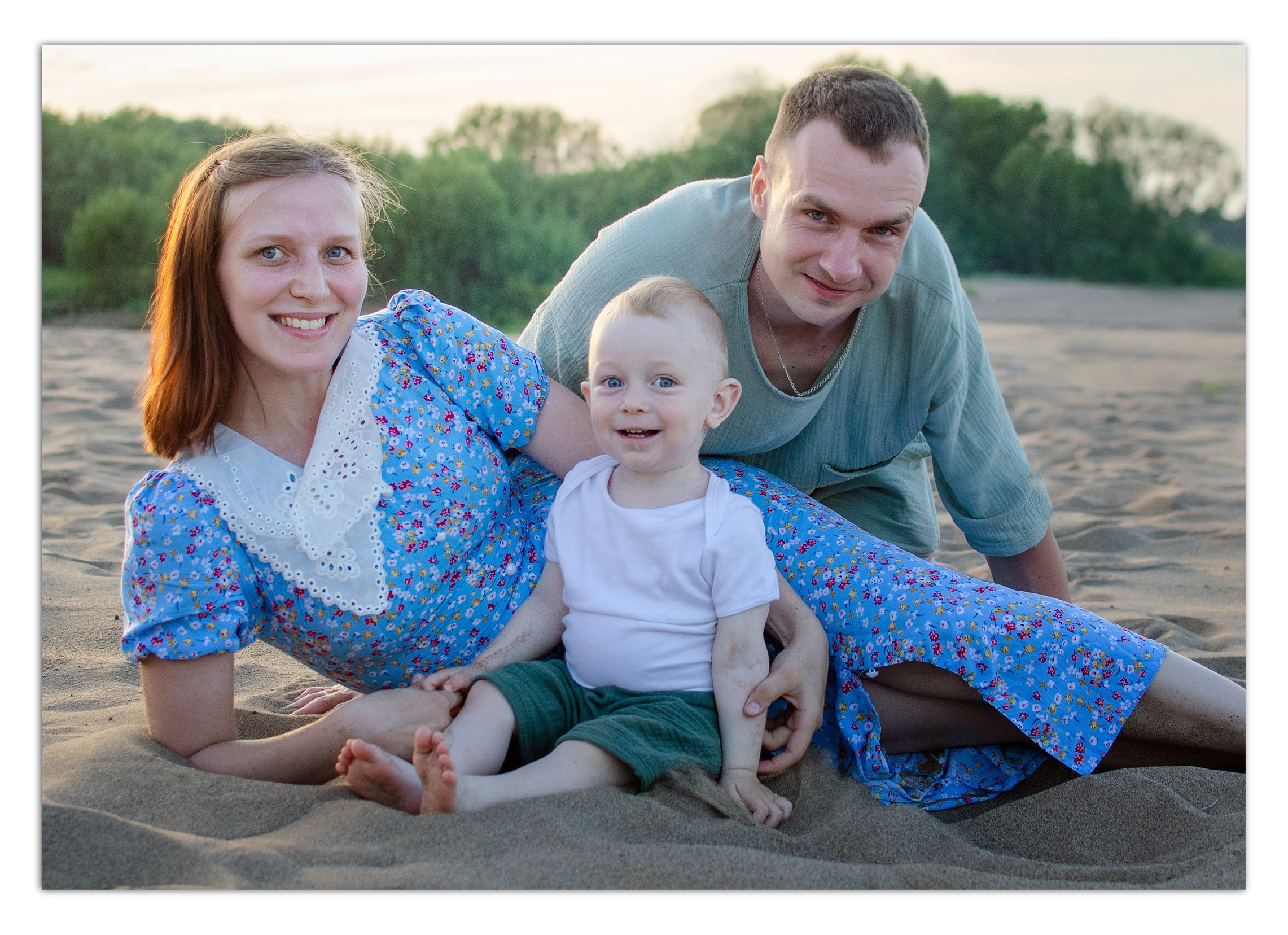 Семейная фотосессия. Пляжная. Детский и семейный фотограф в Кирове Аня Шутова