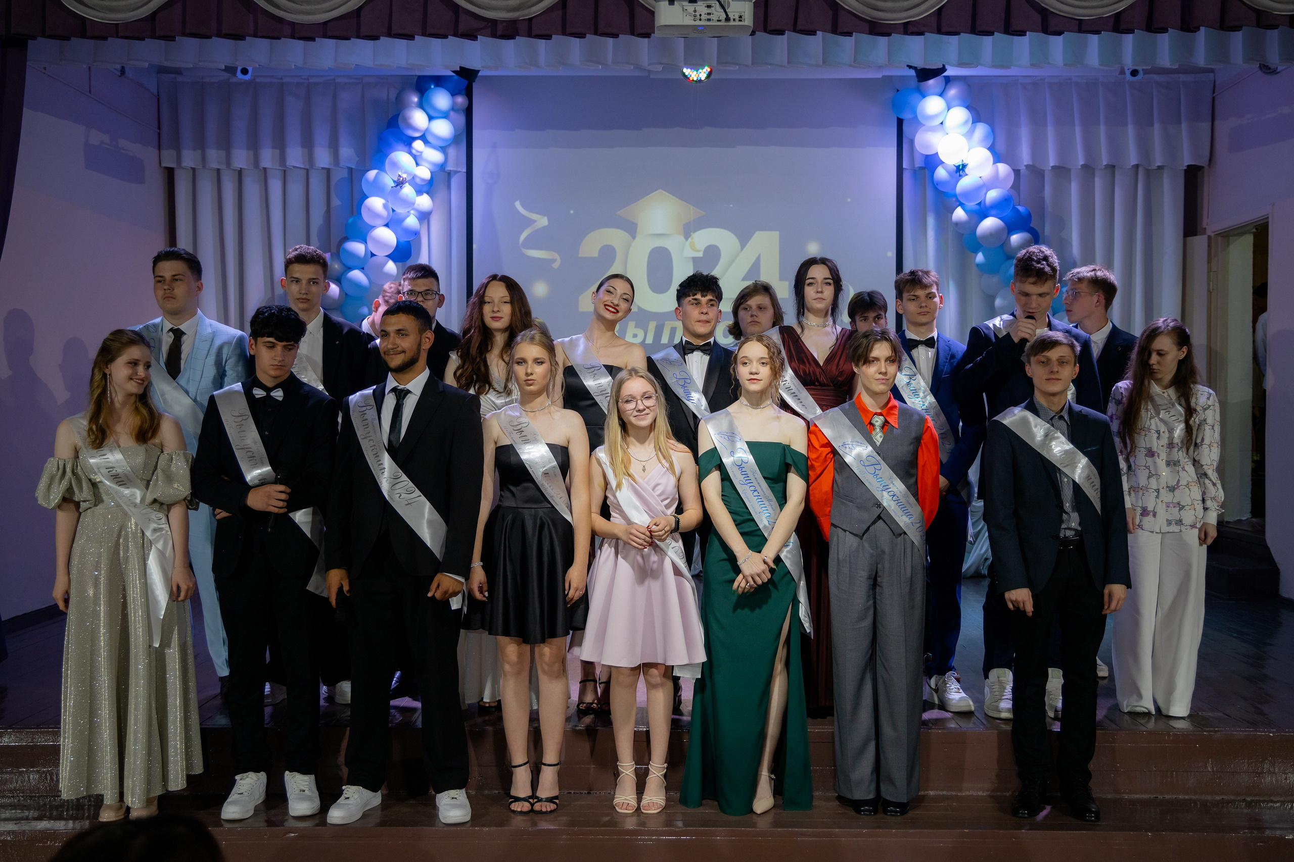 Школьный выпускной 2024 год в Соколе (Минск). Свадебный фотограф в Минске/Беларуси Сергей Спиридонов