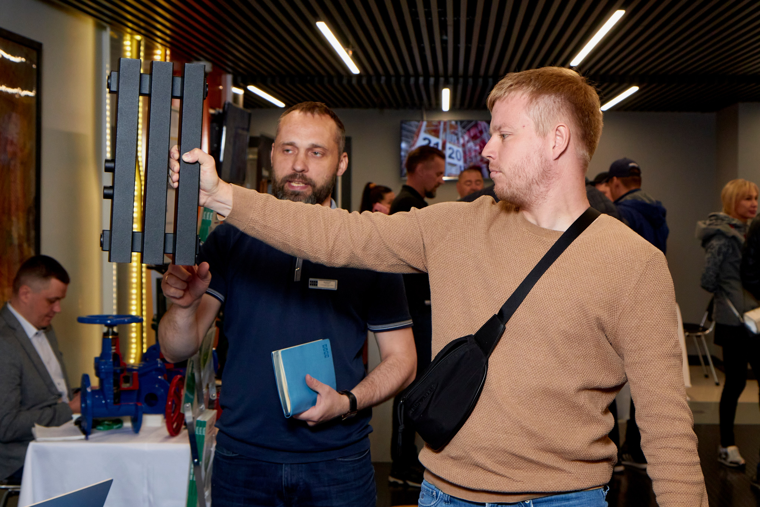 Мастер Ватт, конференция Екатеринбург 2023. Предметный и репортажный фотограф Алексей Кротов