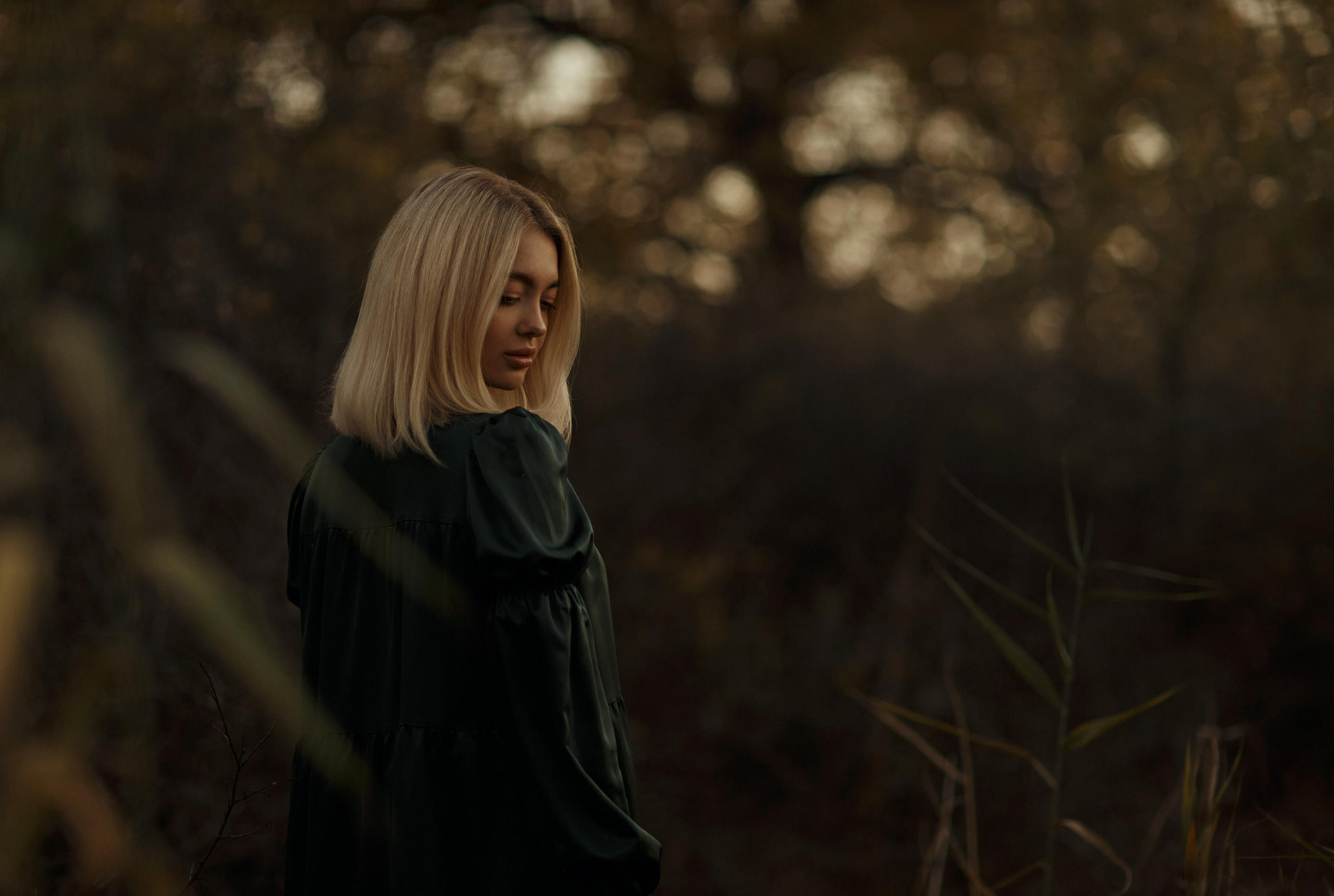 Даша в лесу. Свадебный, предметный и портретный фотограф в Волгограде