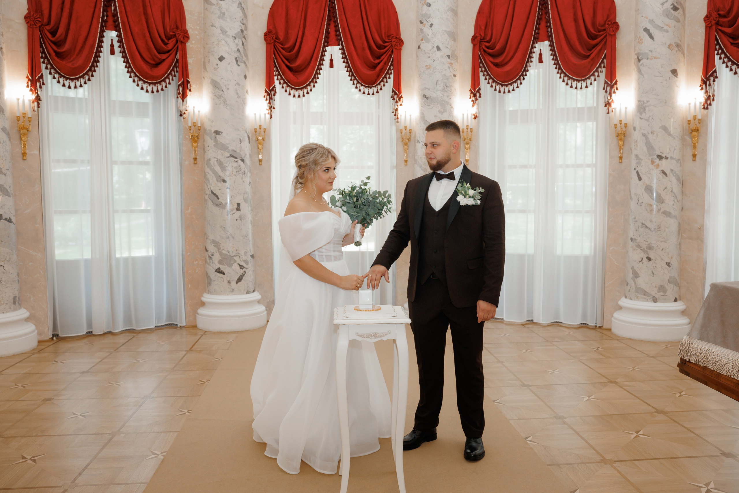 Регистрация и прогулка в Остафьево. Свадебный и репортажный фотограф (Москва, Королев и другие)