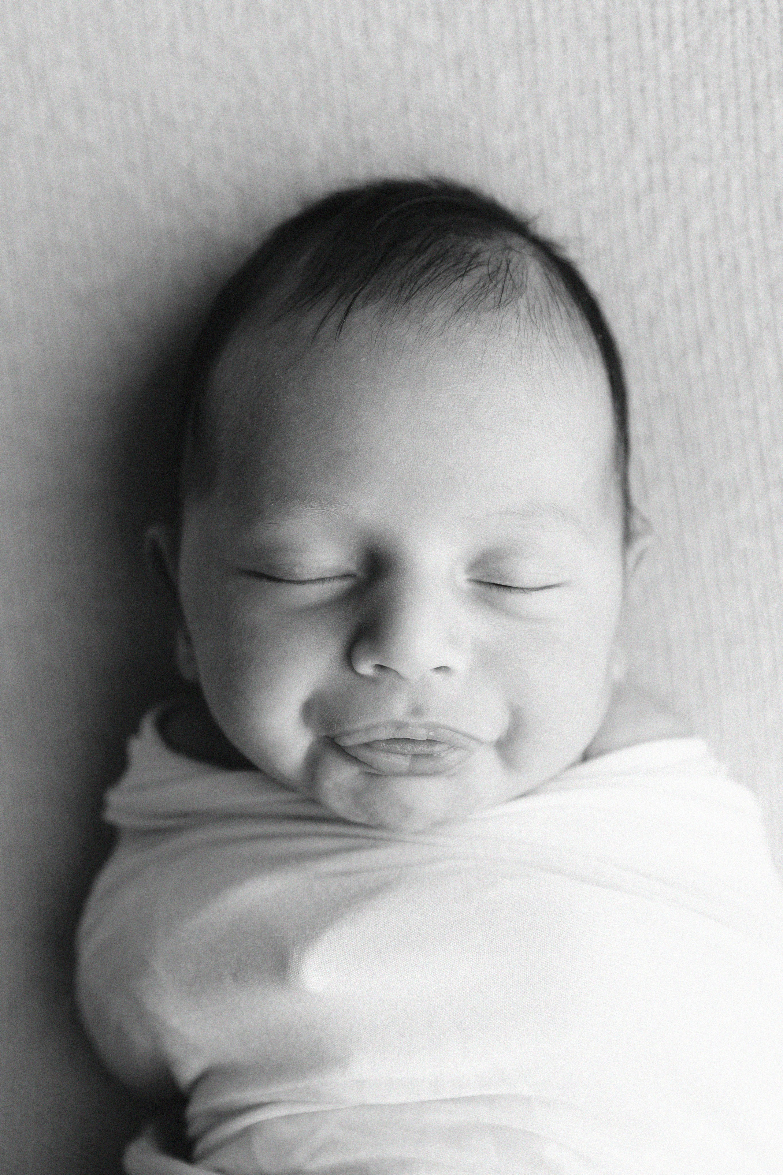 Съемка новорожденного в студии. Фотограф новорожденных, детский фотограф  Москва.Семейная съемка Москва. Семенова Анна