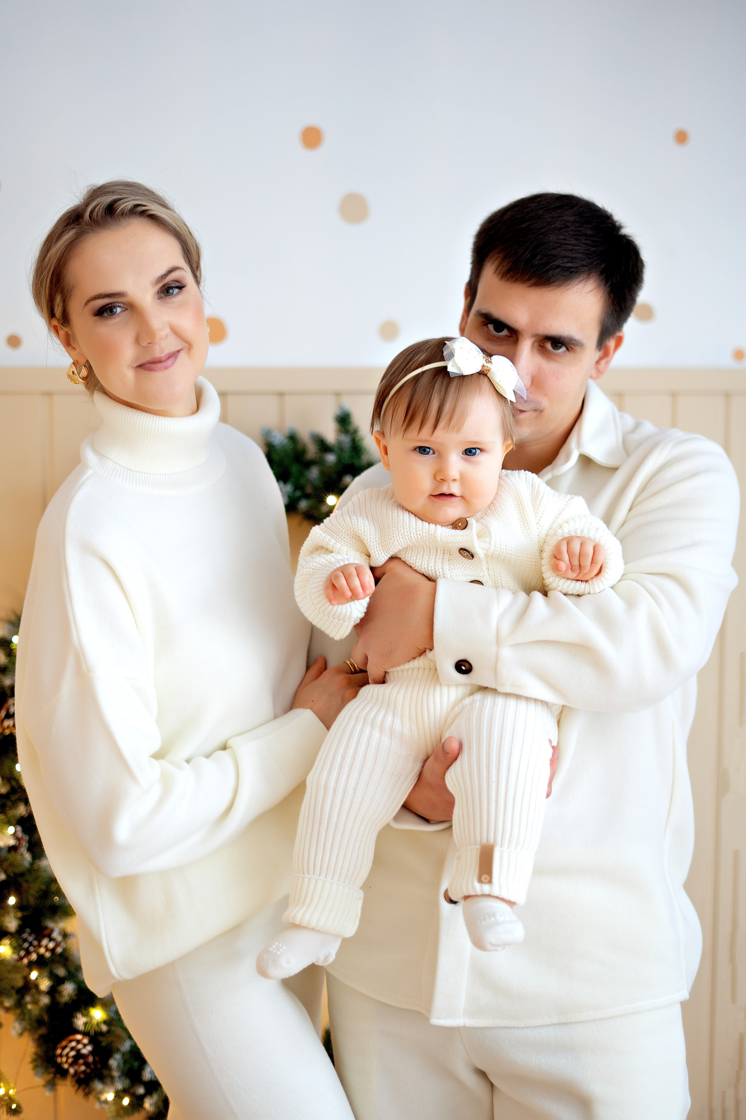 Семейная фотосессия в студии «Панда» (Коммунарка). Семейный и детский фотограф в Москве Екатерина Офицерова