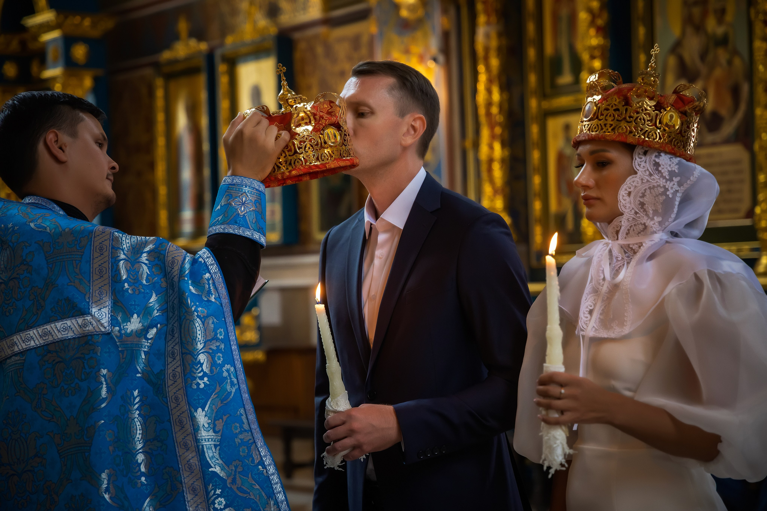 В Храме. Семейный и Свадебный фотограф в Астане Александр Астапов