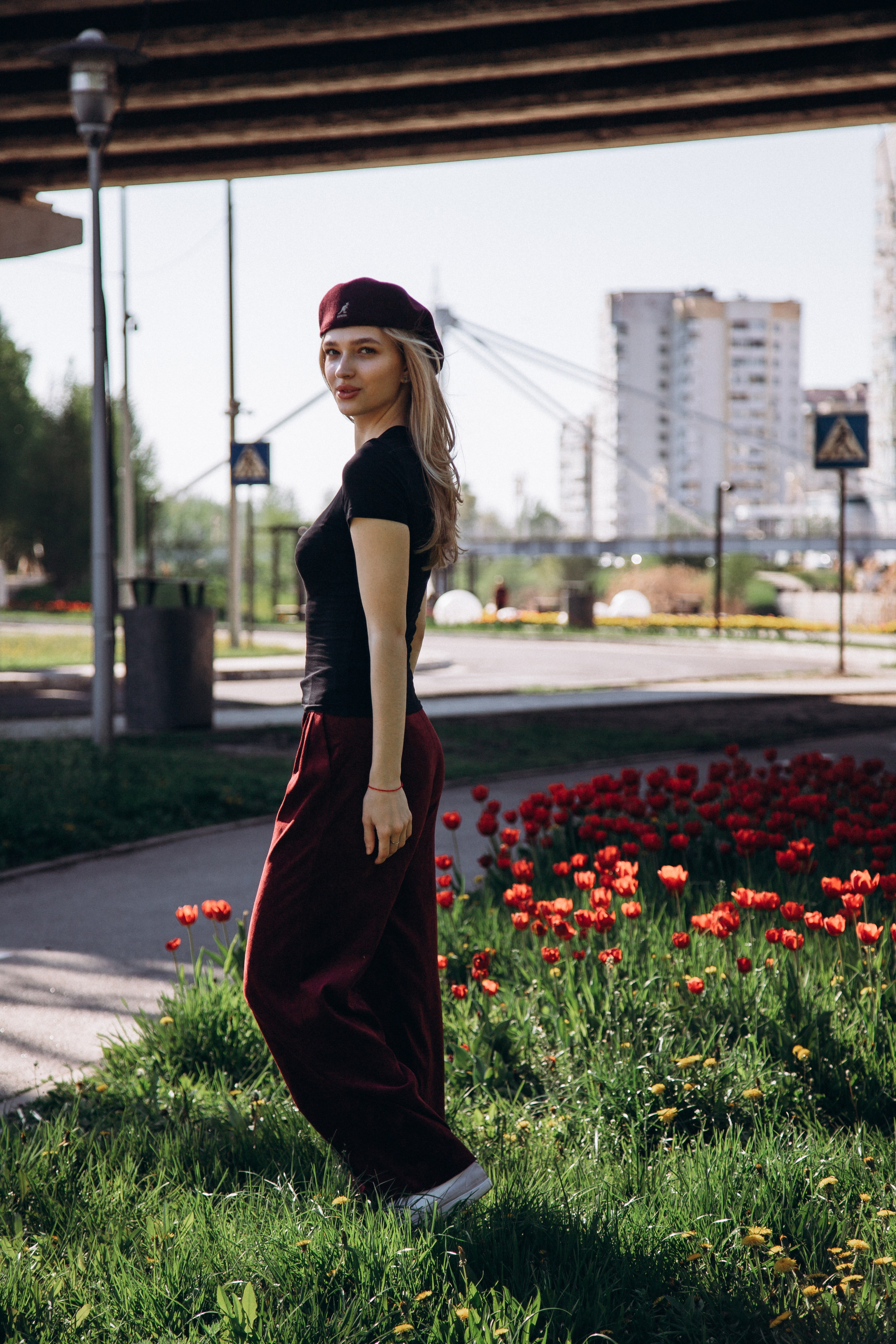 Ариша и тюльпаны. Фотограф Михайлова Анастасия | Белгород