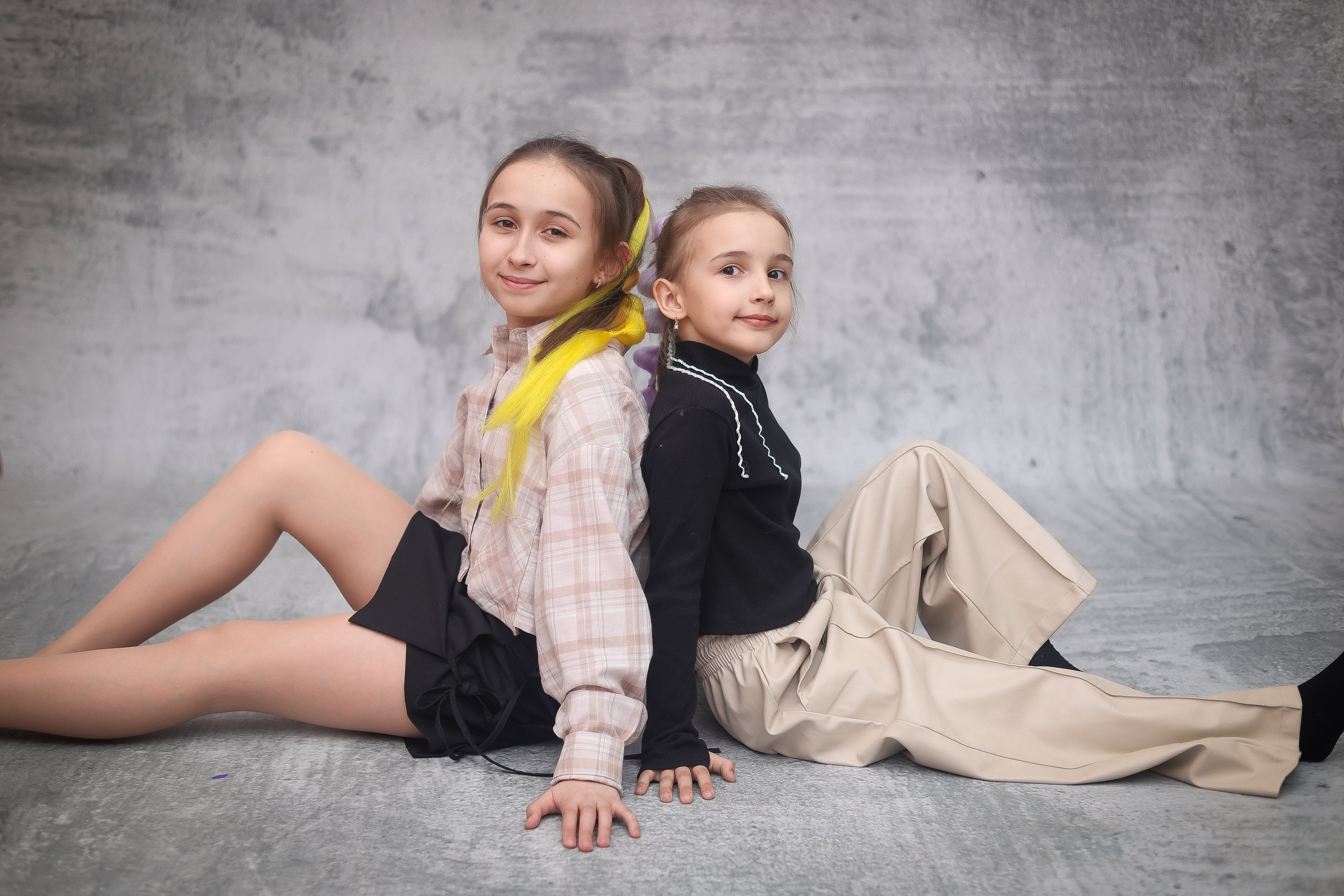 Семейные фотосессии студийные; новогодние, тематические, домашние и тд. Выпускные альбомы для школ и Детских садов в Барнауле /Выпускные/Свадебные/Детские/Семейные и др. виды съёмок /Фотограф Вера Валейко