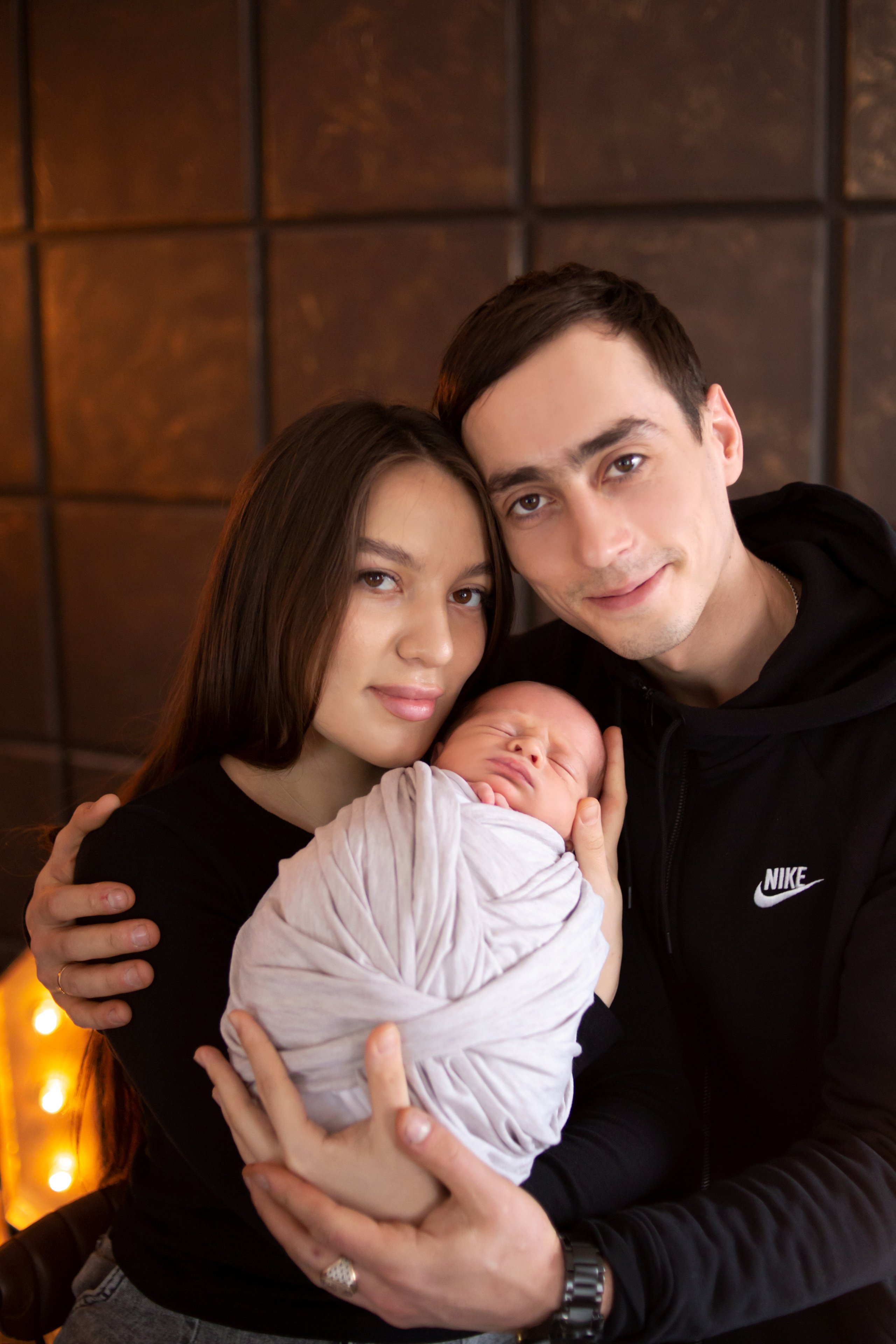 Фото с родителями. Мила Посвит Фотограф новорожденных в Тобольске