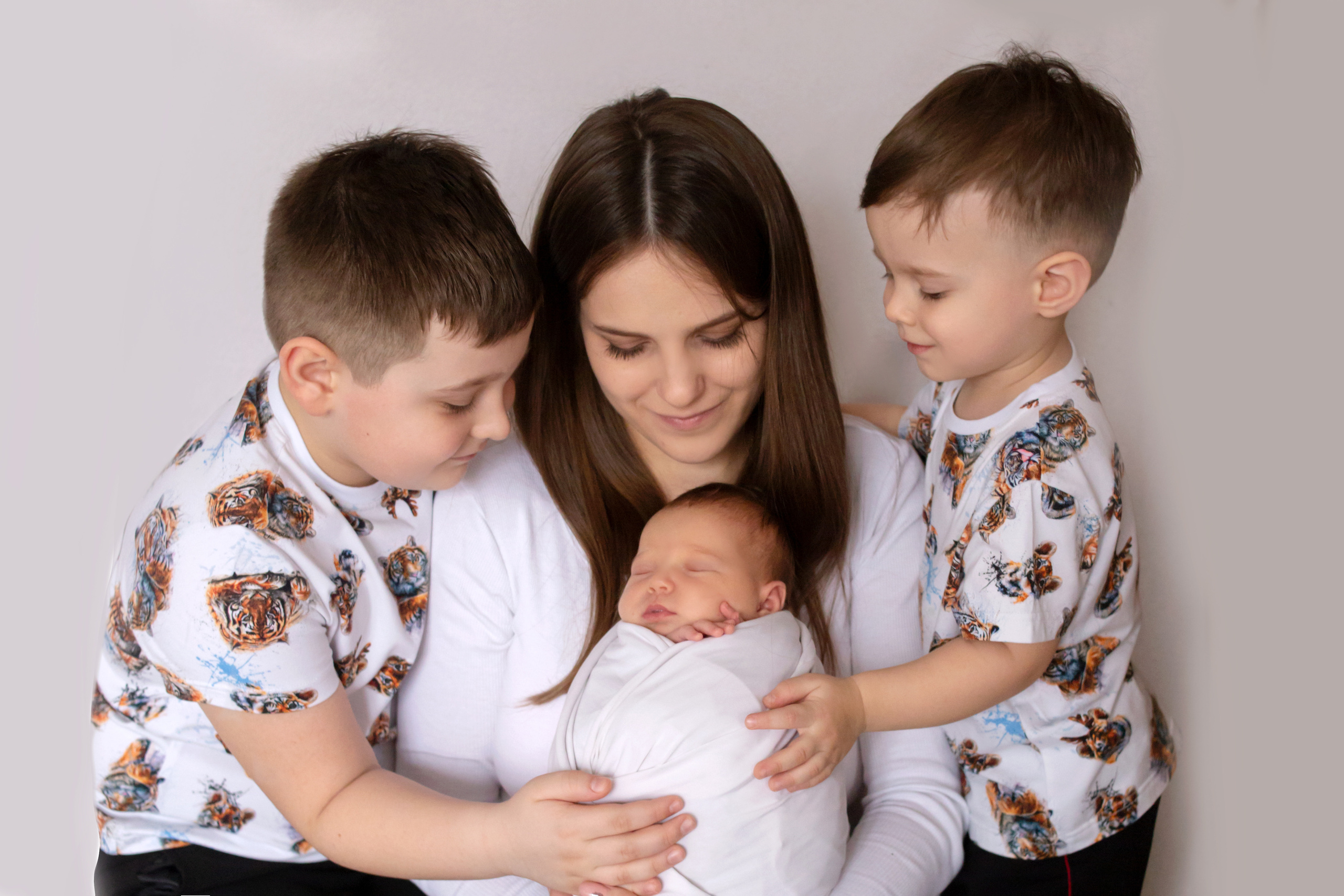 Фото с родителями. Мила Посвит Фотограф новорожденных в Тобольске