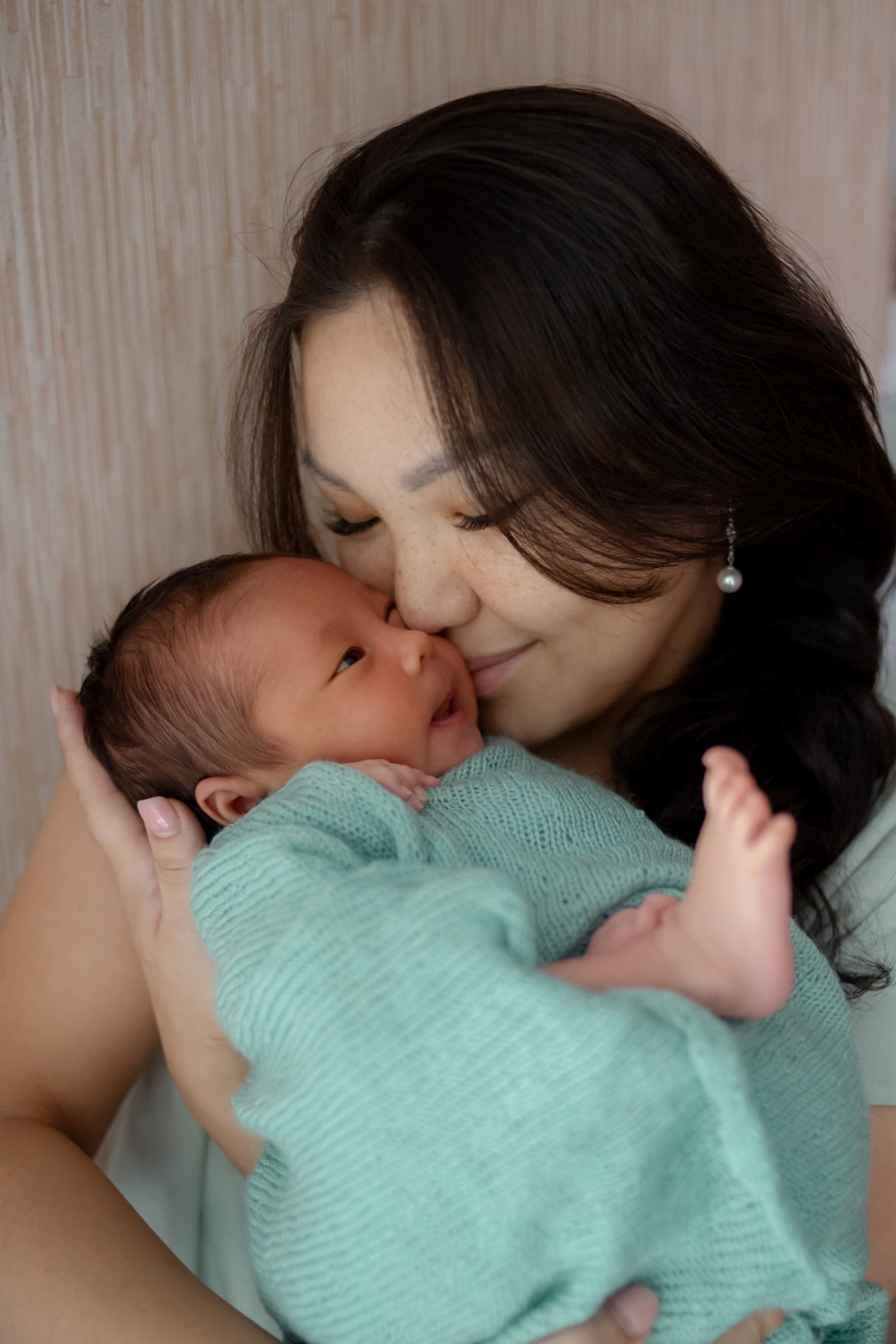 Фото с родителями. Мила Посвит Фотограф новорожденных в Тобольске