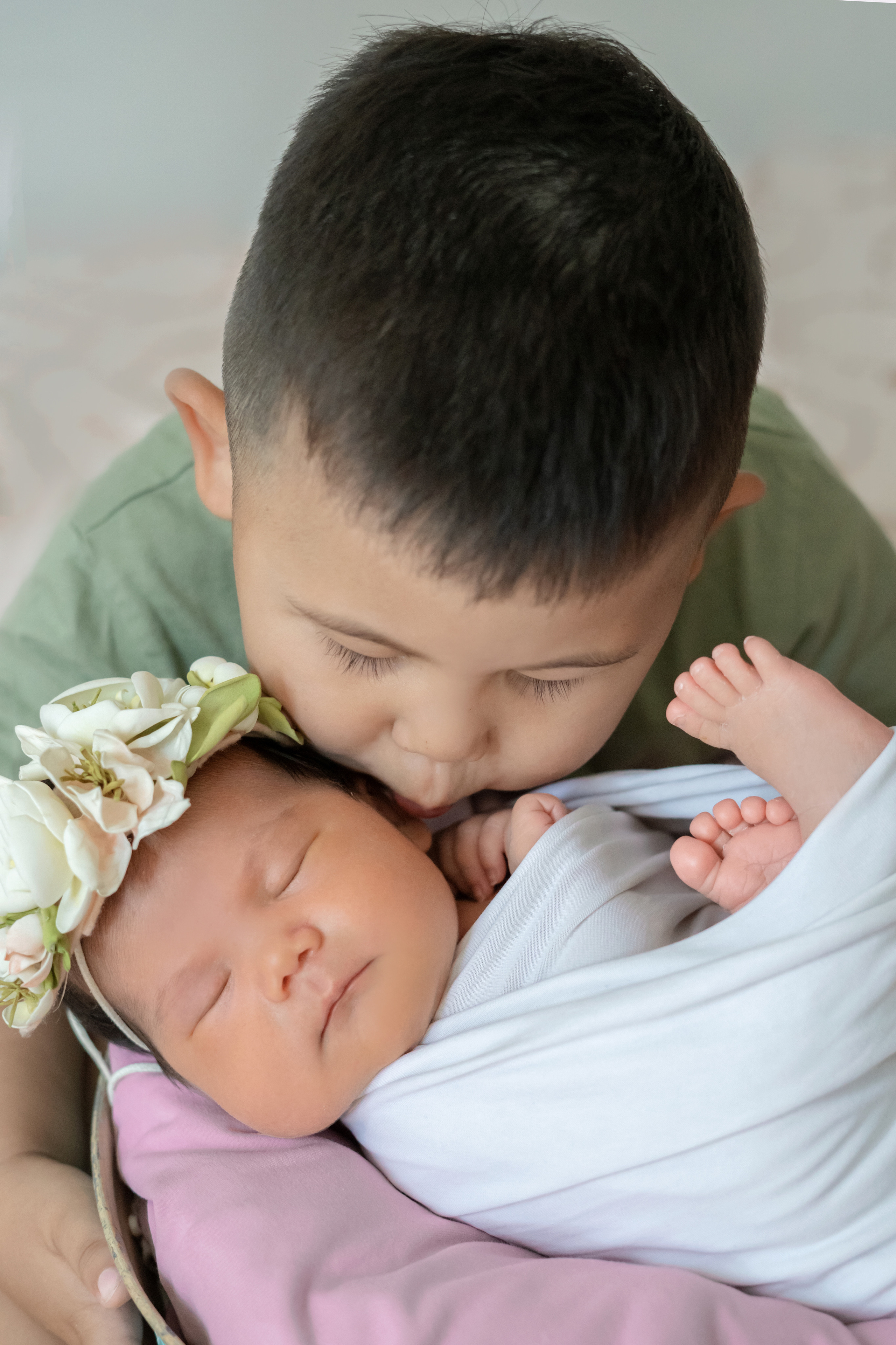 Фото с родителями. Мила Посвит Фотограф новорожденных в Тобольске