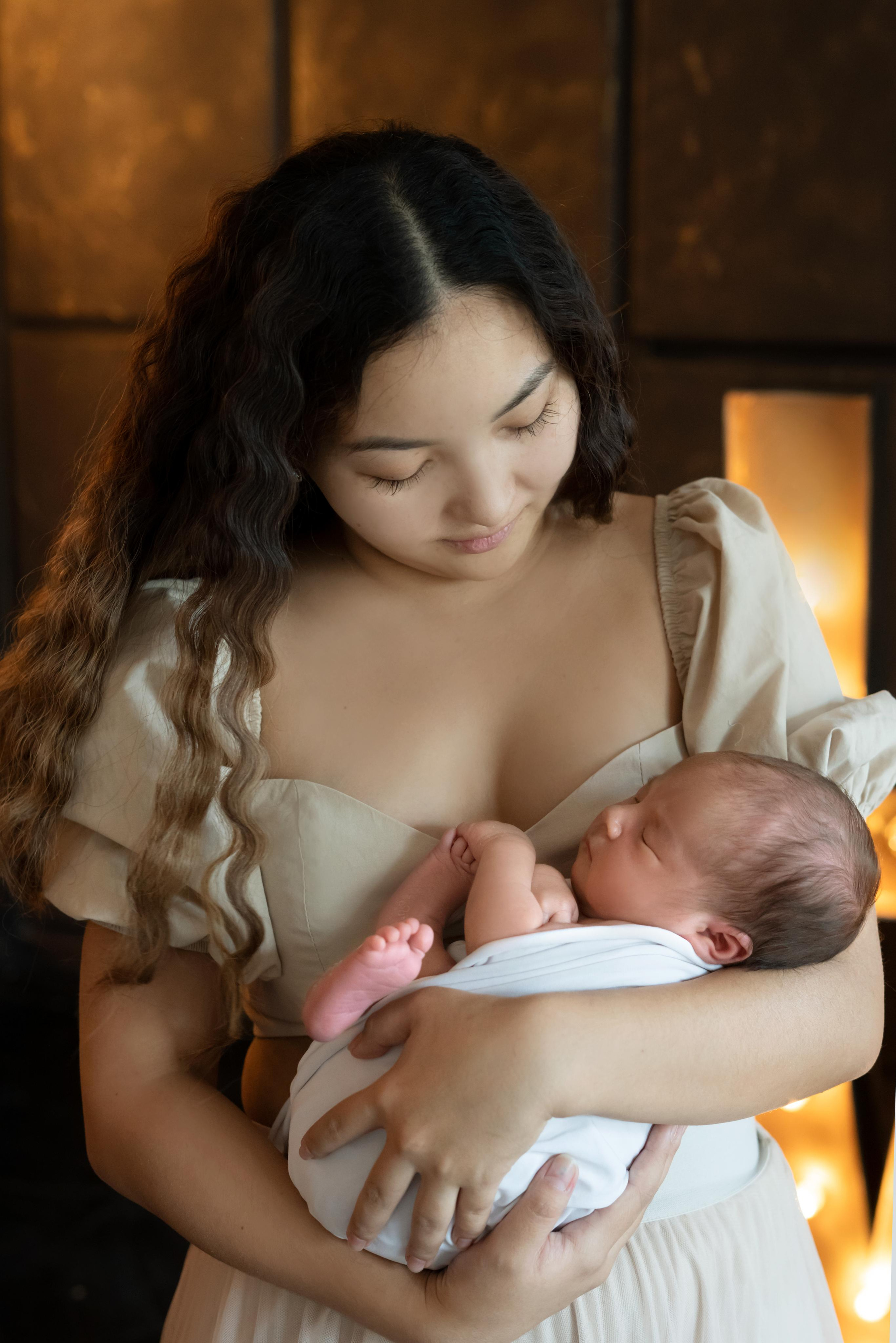 Фото с родителями. Мила Посвит Фотограф новорожденных в Тобольске