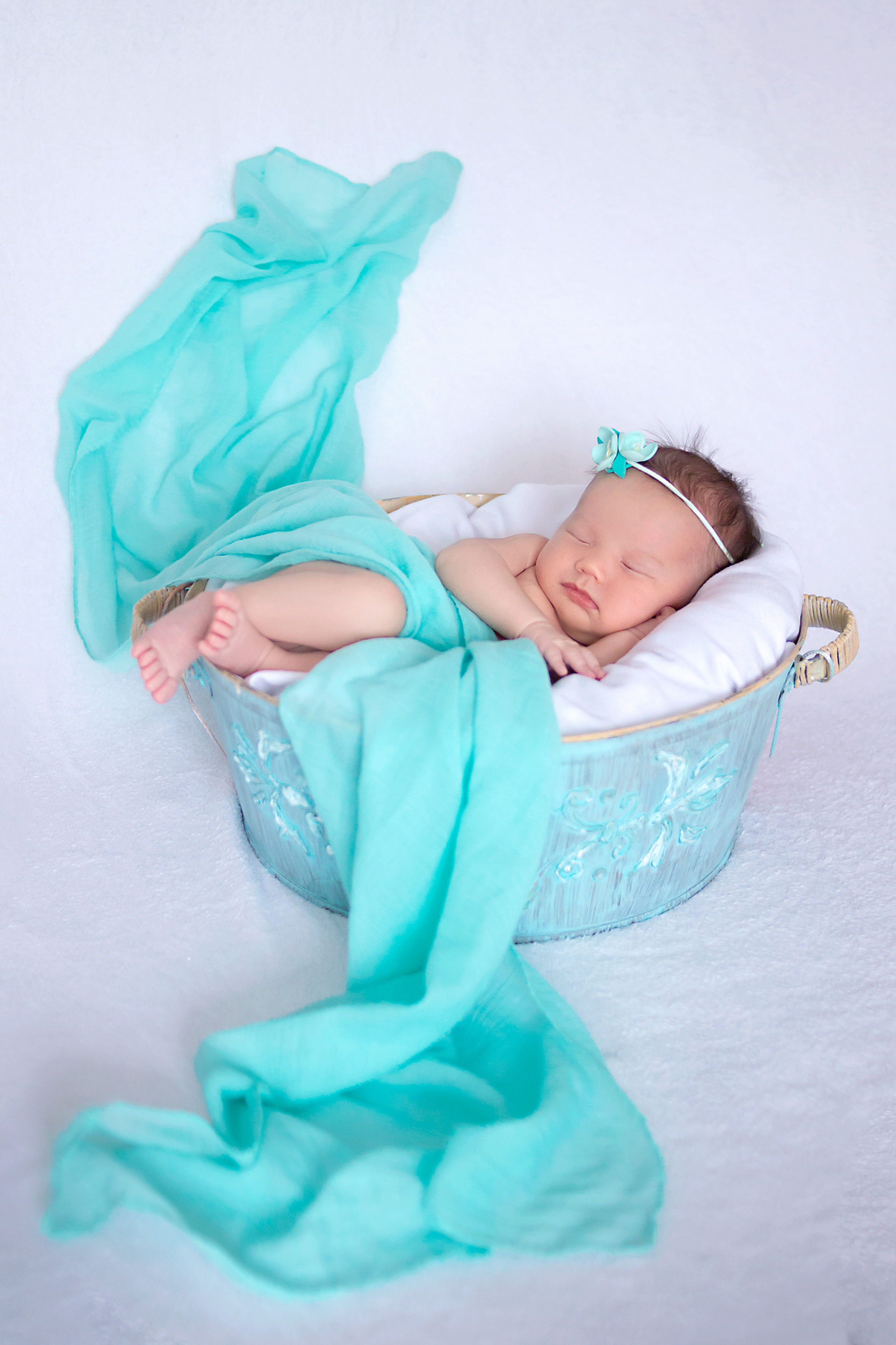 Девочки. Мила Посвит Фотограф новорожденных в Тобольске