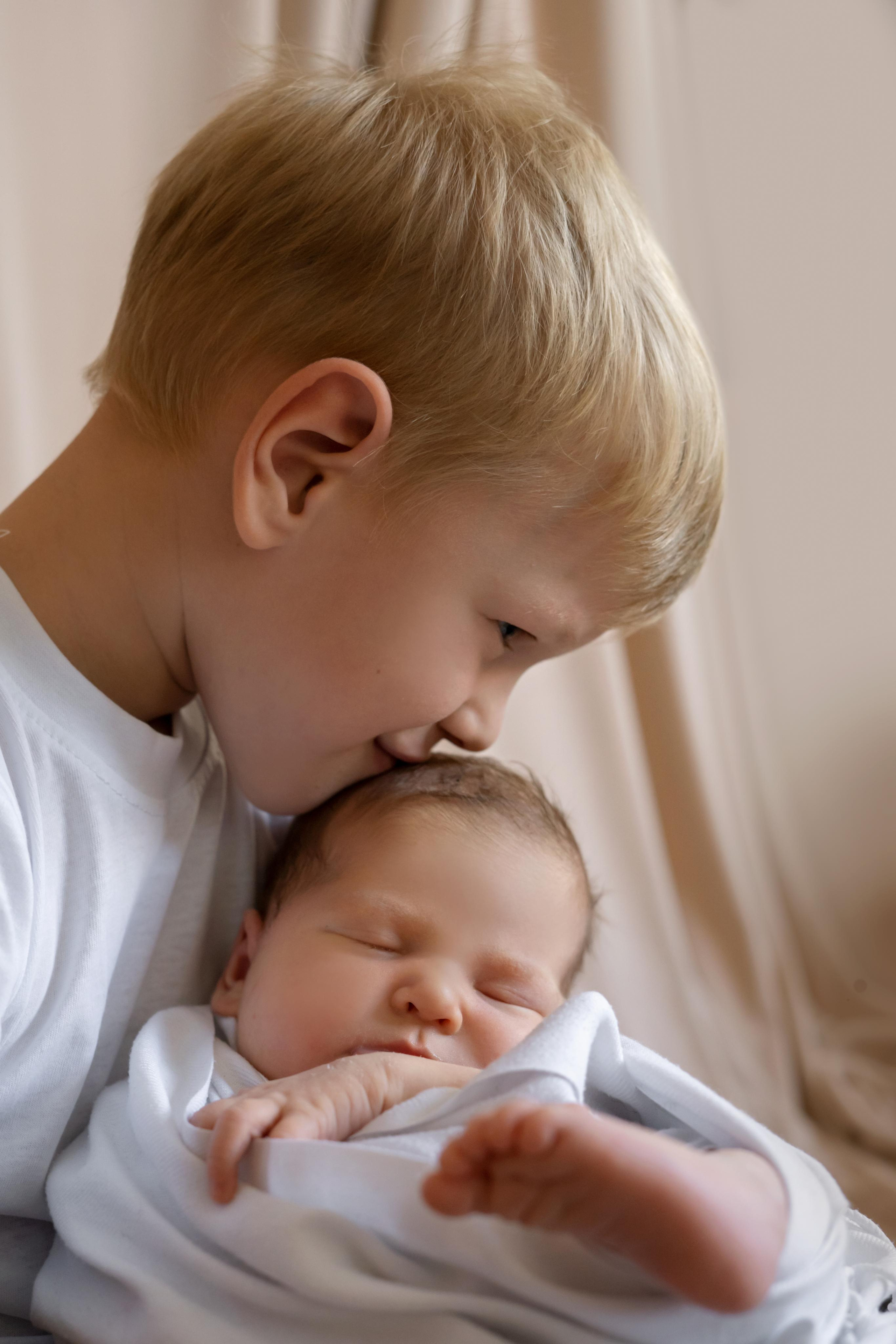Фото с родителями. Мила Посвит Фотограф новорожденных в Тобольске