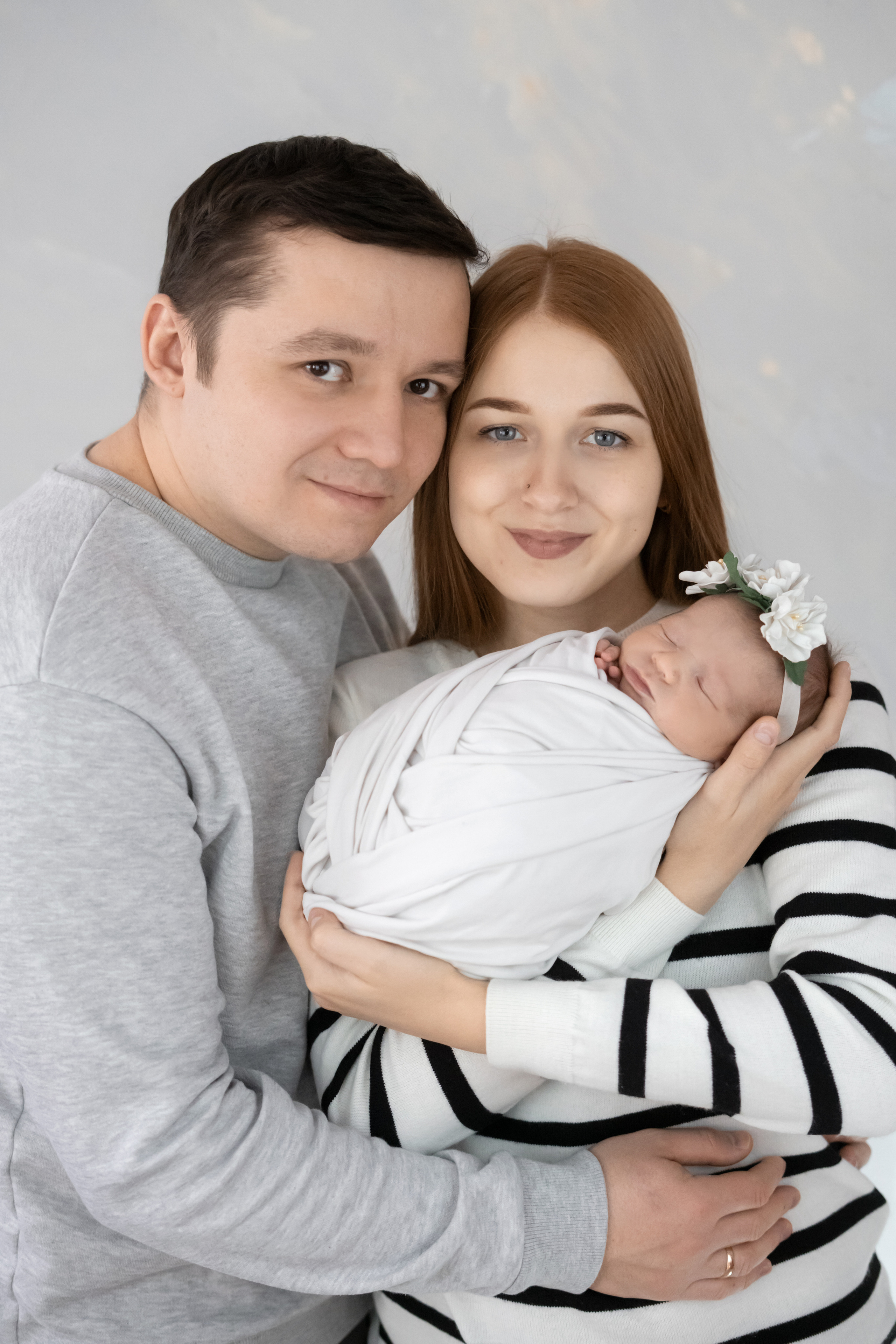 Фото с родителями. Мила Посвит Фотограф новорожденных в Тобольске