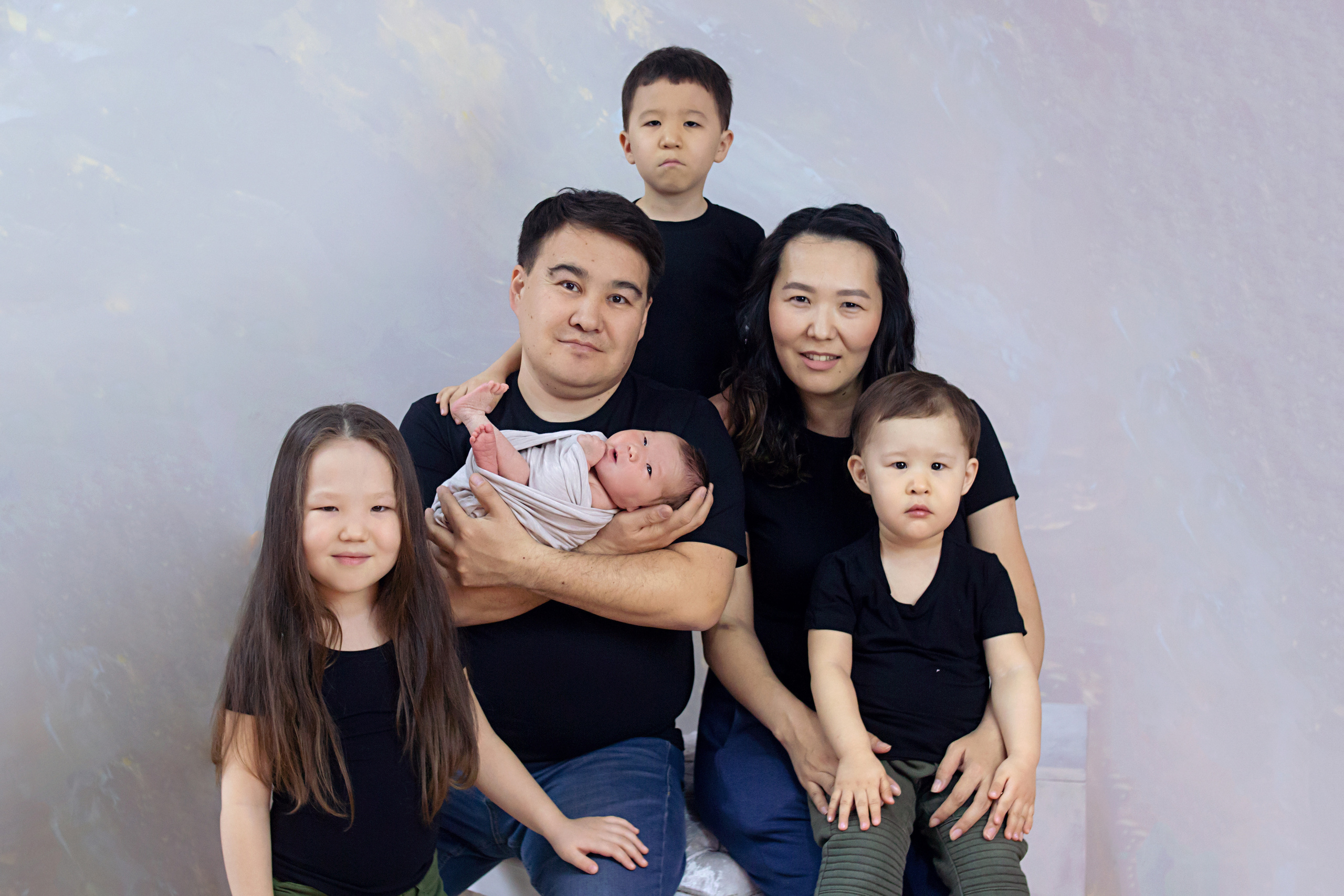 Фото с родителями. Мила Посвит Фотограф новорожденных в Тобольске