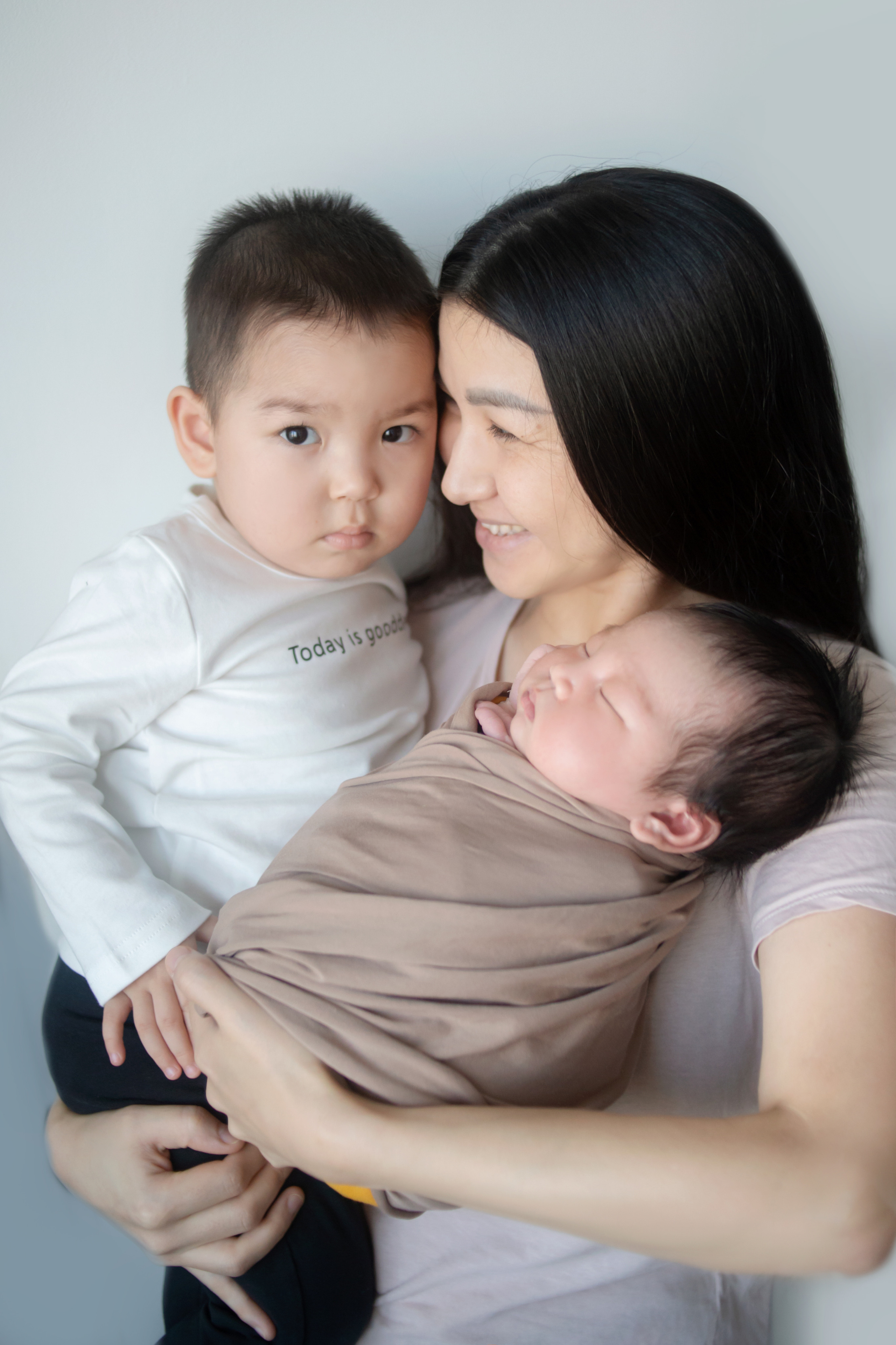 Фото с родителями. Мила Посвит Фотограф новорожденных в Тобольске