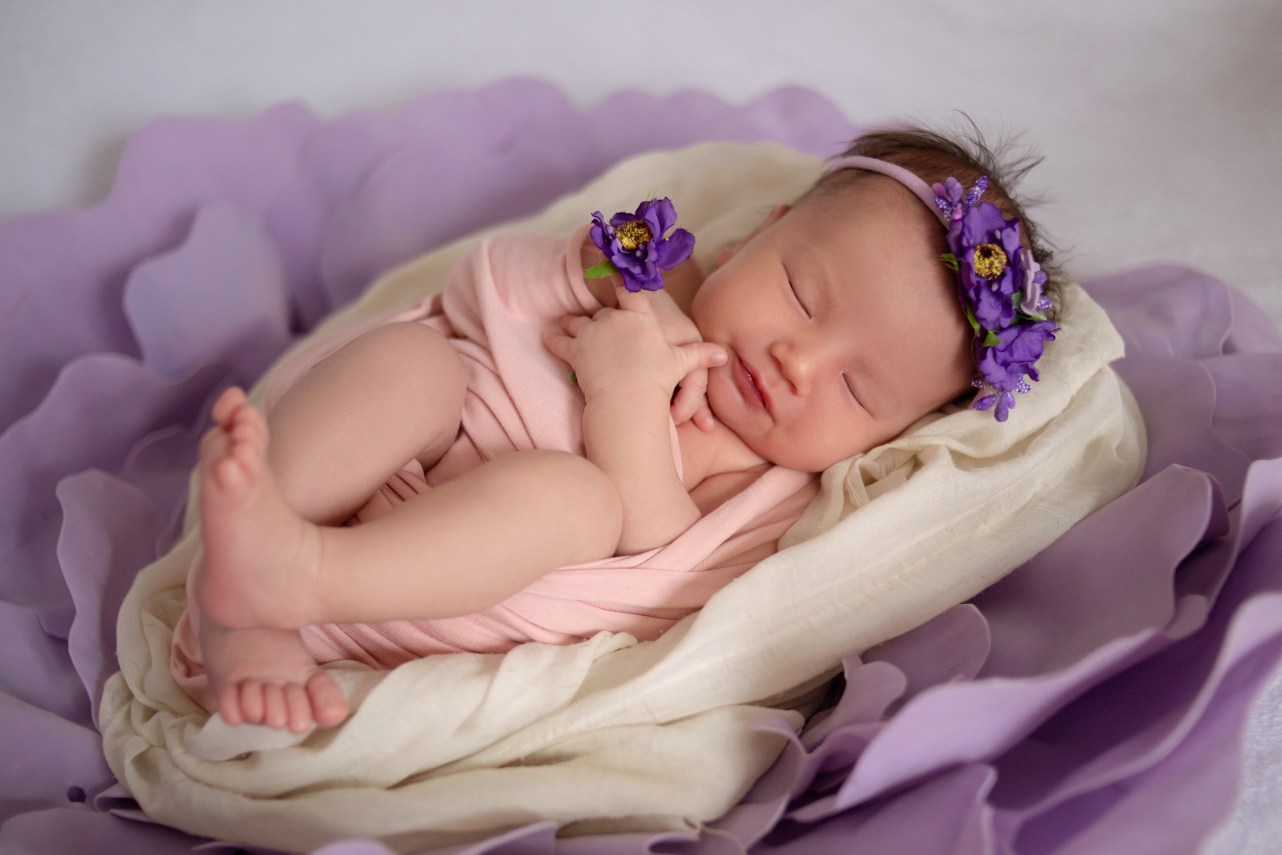 Девочки. Мила Посвит Фотограф новорожденных в Тобольске