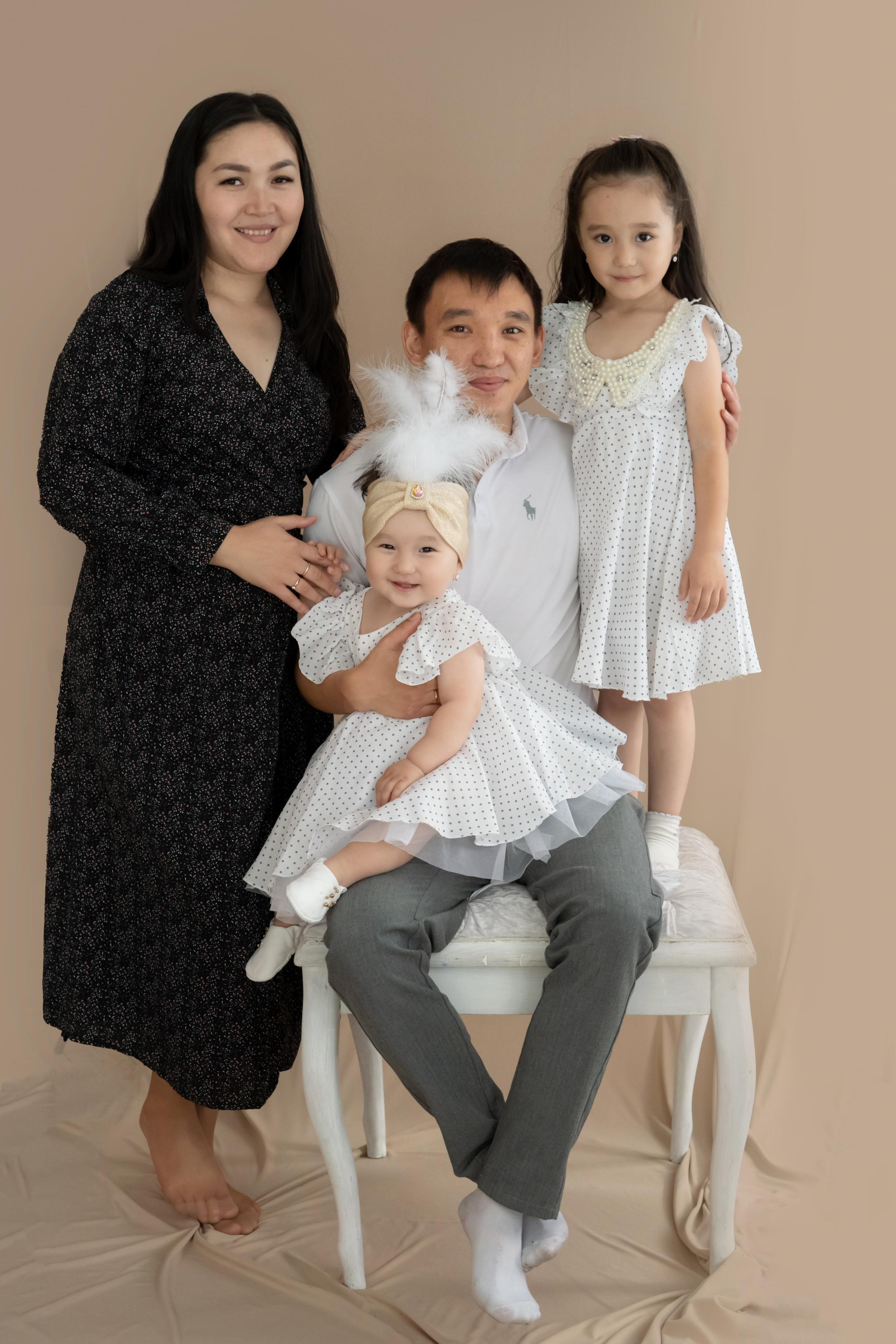 Семейная съемка. Мила Посвит Фотограф новорожденных в Тобольске