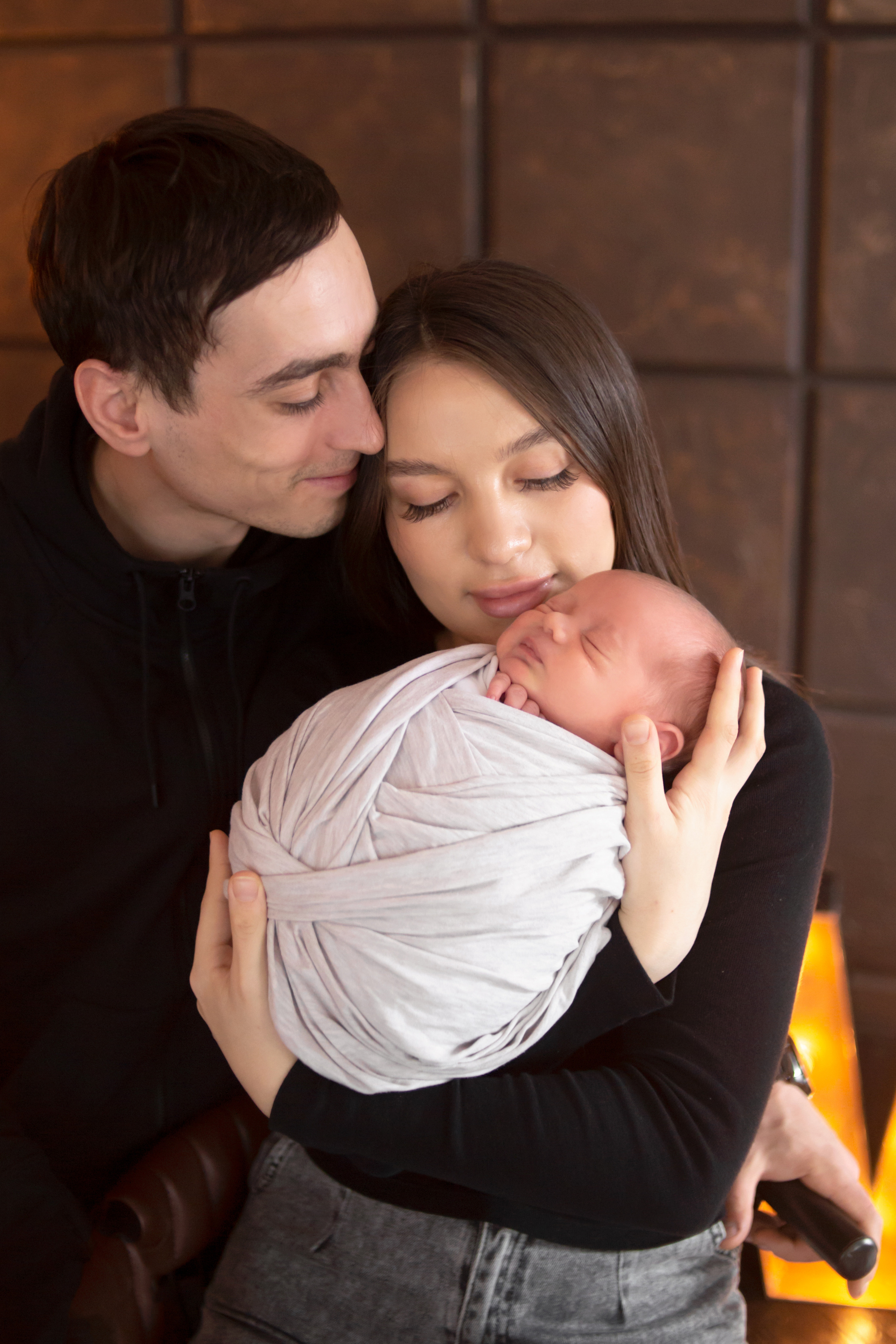 Фото с родителями. Мила Посвит Фотограф новорожденных в Тобольске