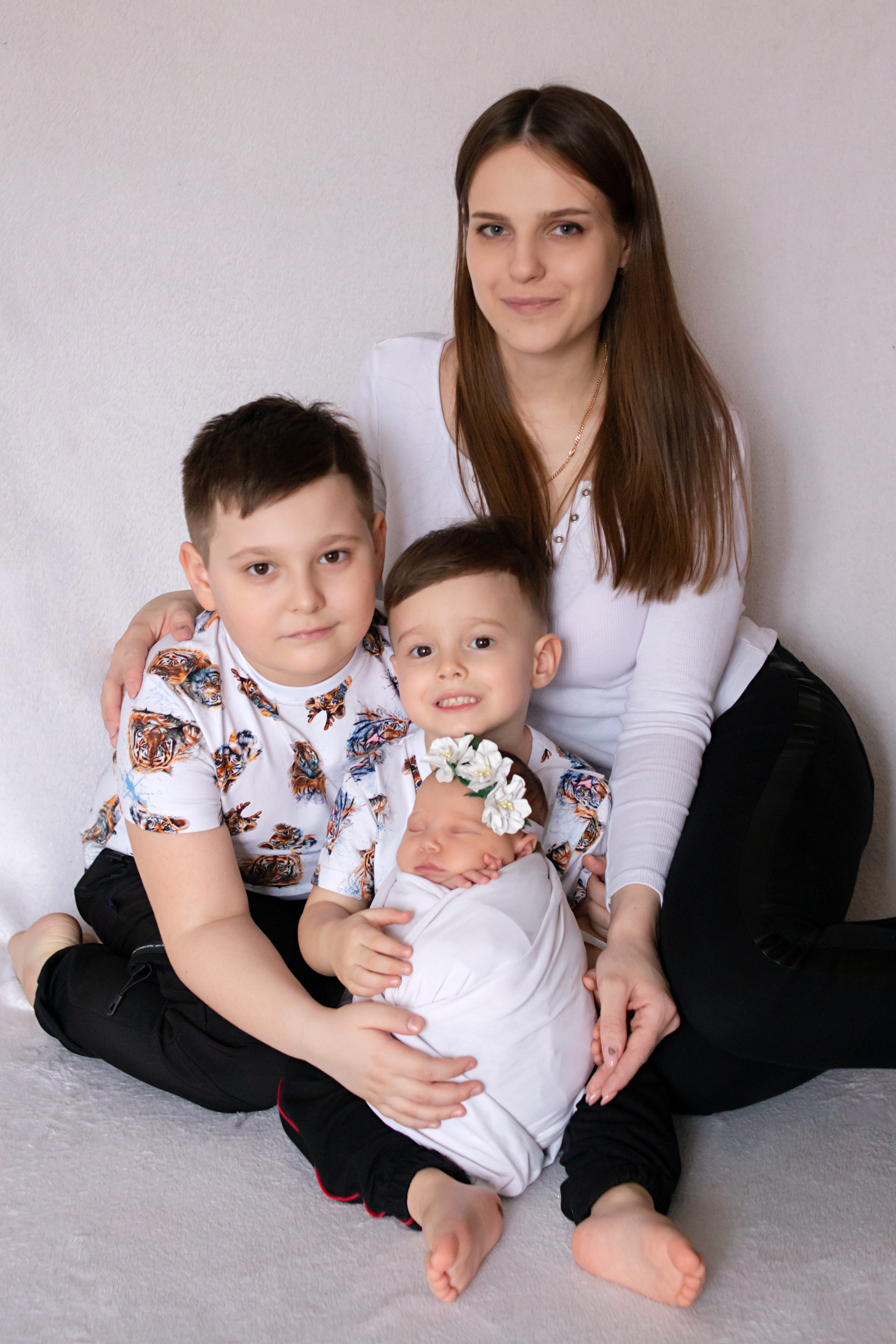 Фото с родителями. Мила Посвит Фотограф новорожденных в Тобольске