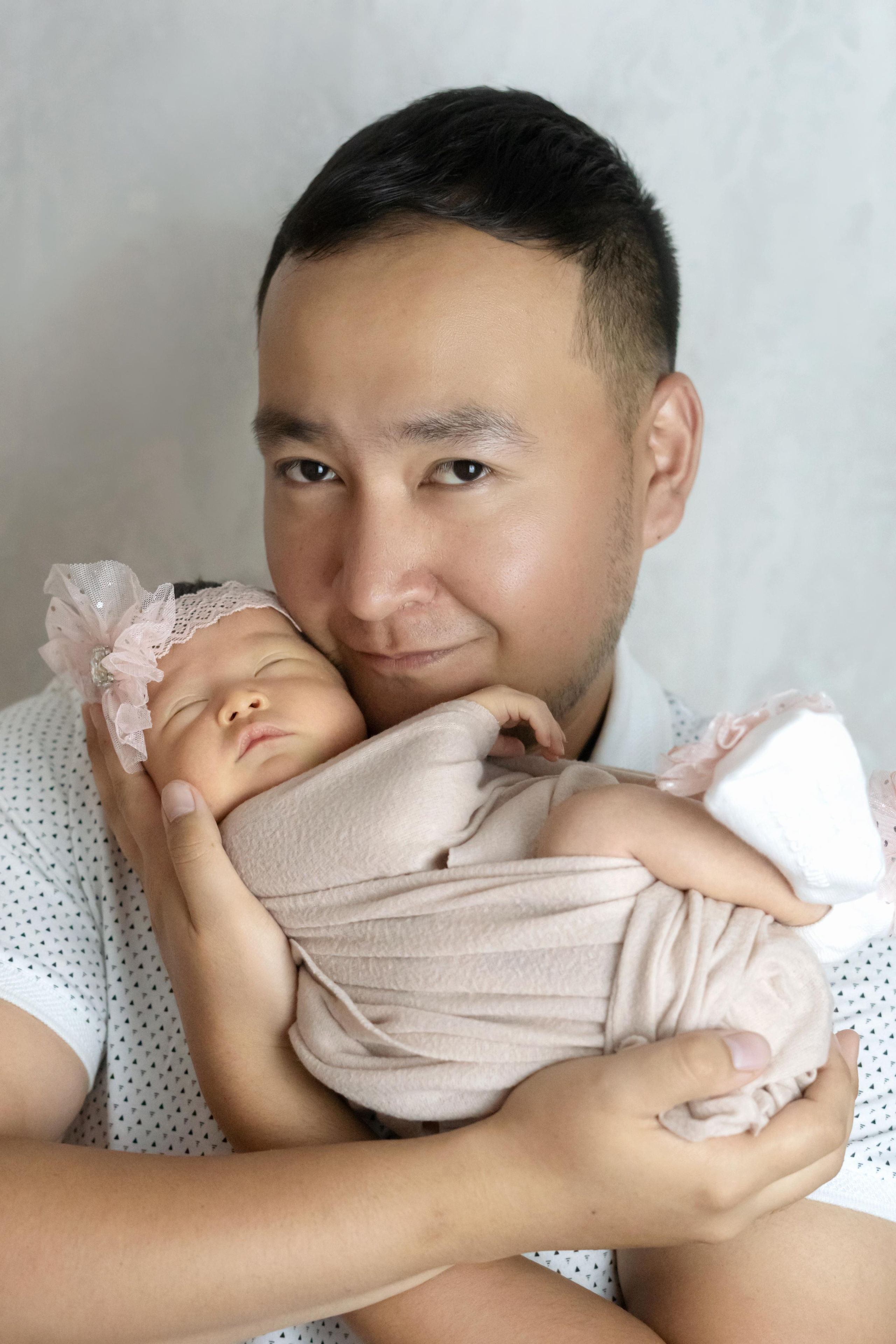 Фото с родителями. Мила Посвит Фотограф новорожденных в Тобольске