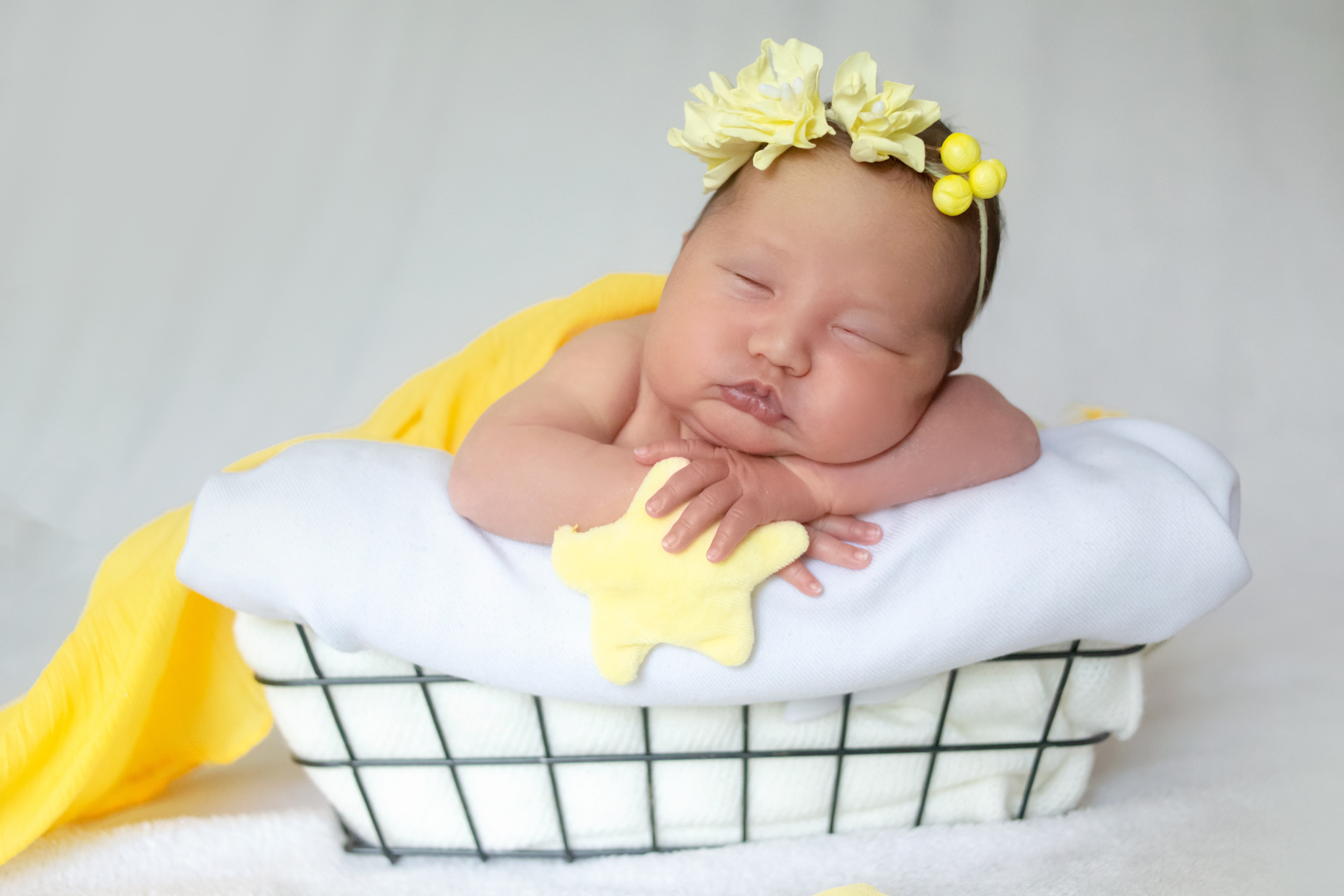 Девочки. Мила Посвит Фотограф новорожденных в Тобольске