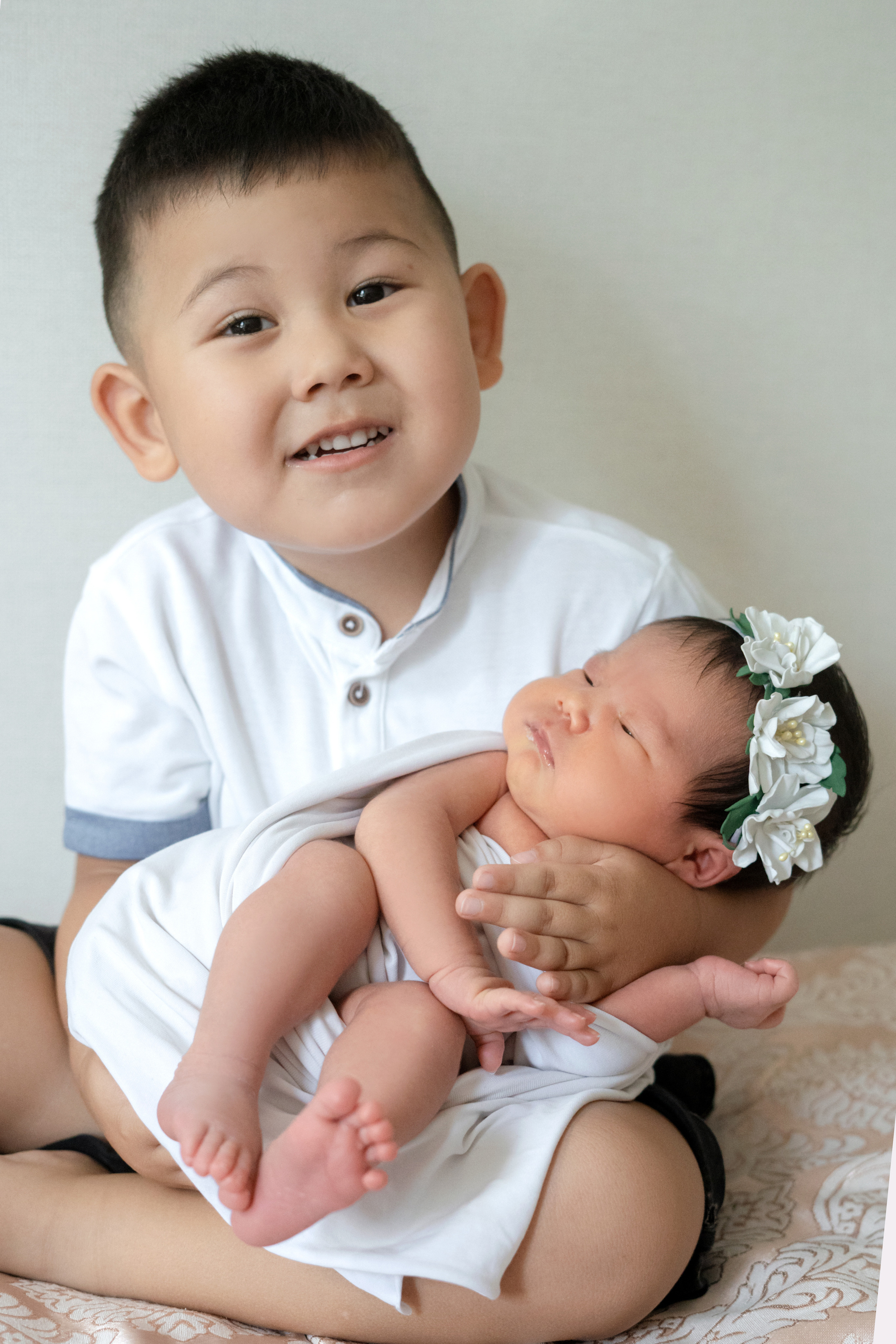 Фото с родителями. Мила Посвит Фотограф новорожденных в Тобольске