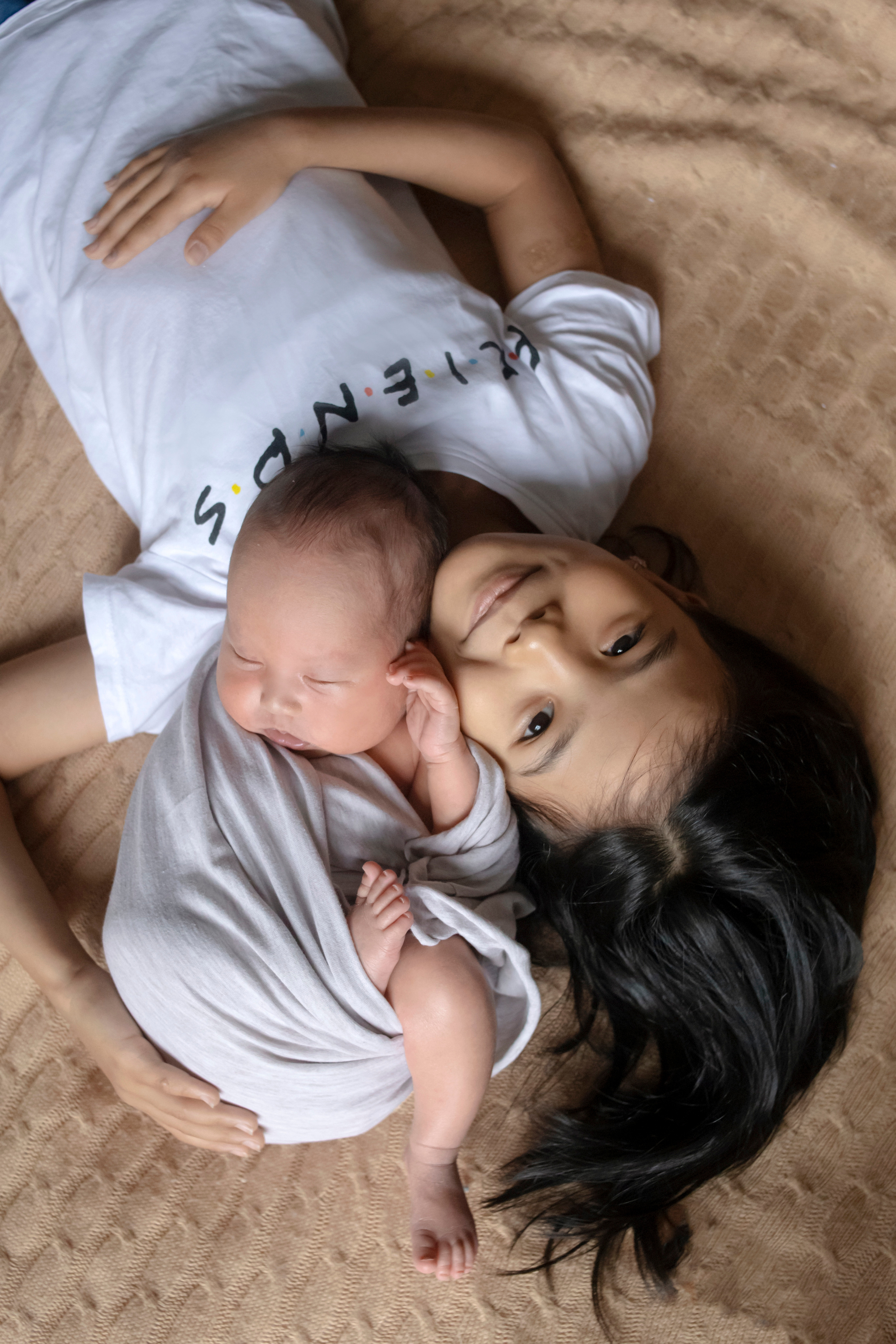 Фото с родителями. Мила Посвит Фотограф новорожденных в Тобольске