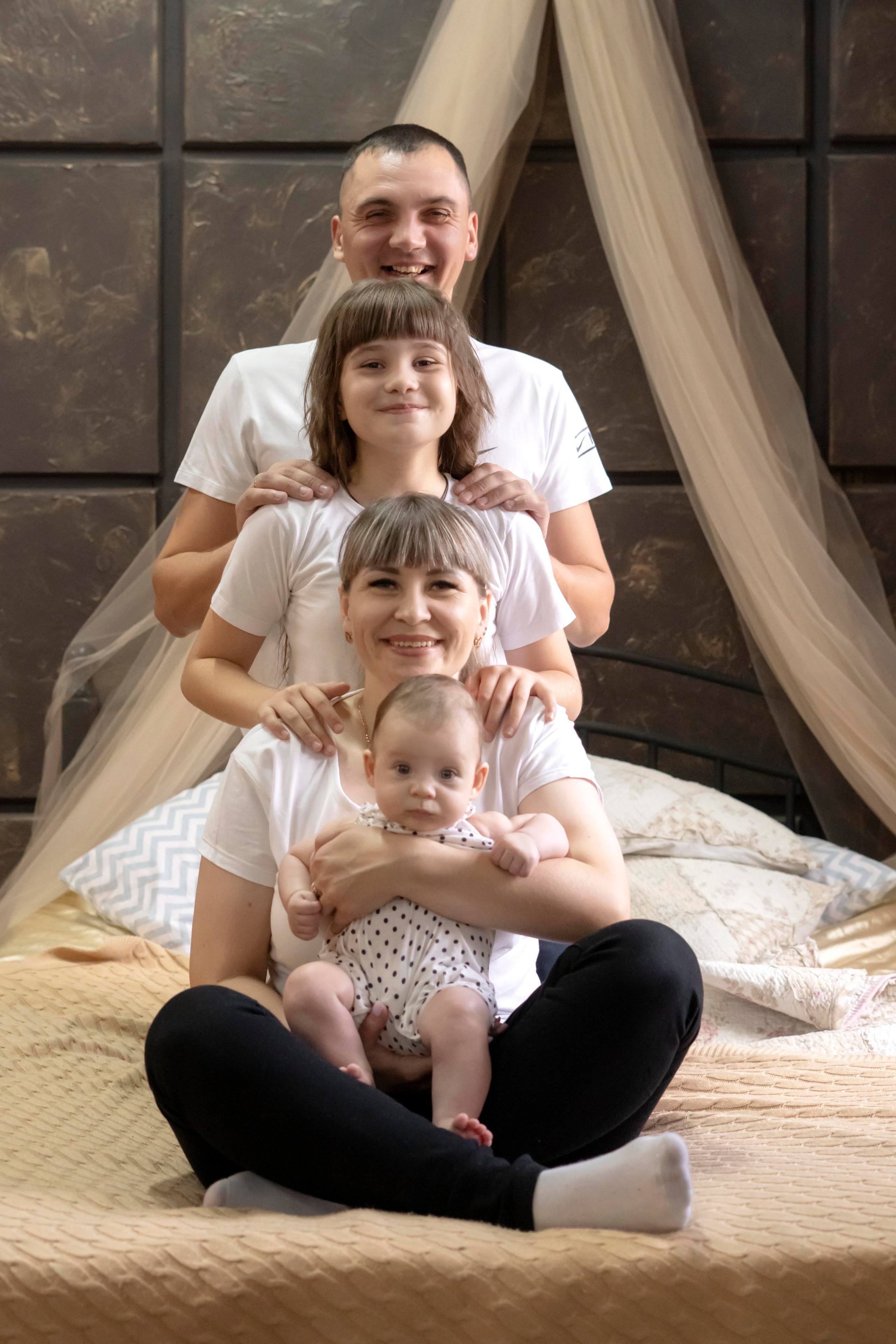 Семейная съемка. Мила Посвит Фотограф новорожденных в Тобольске