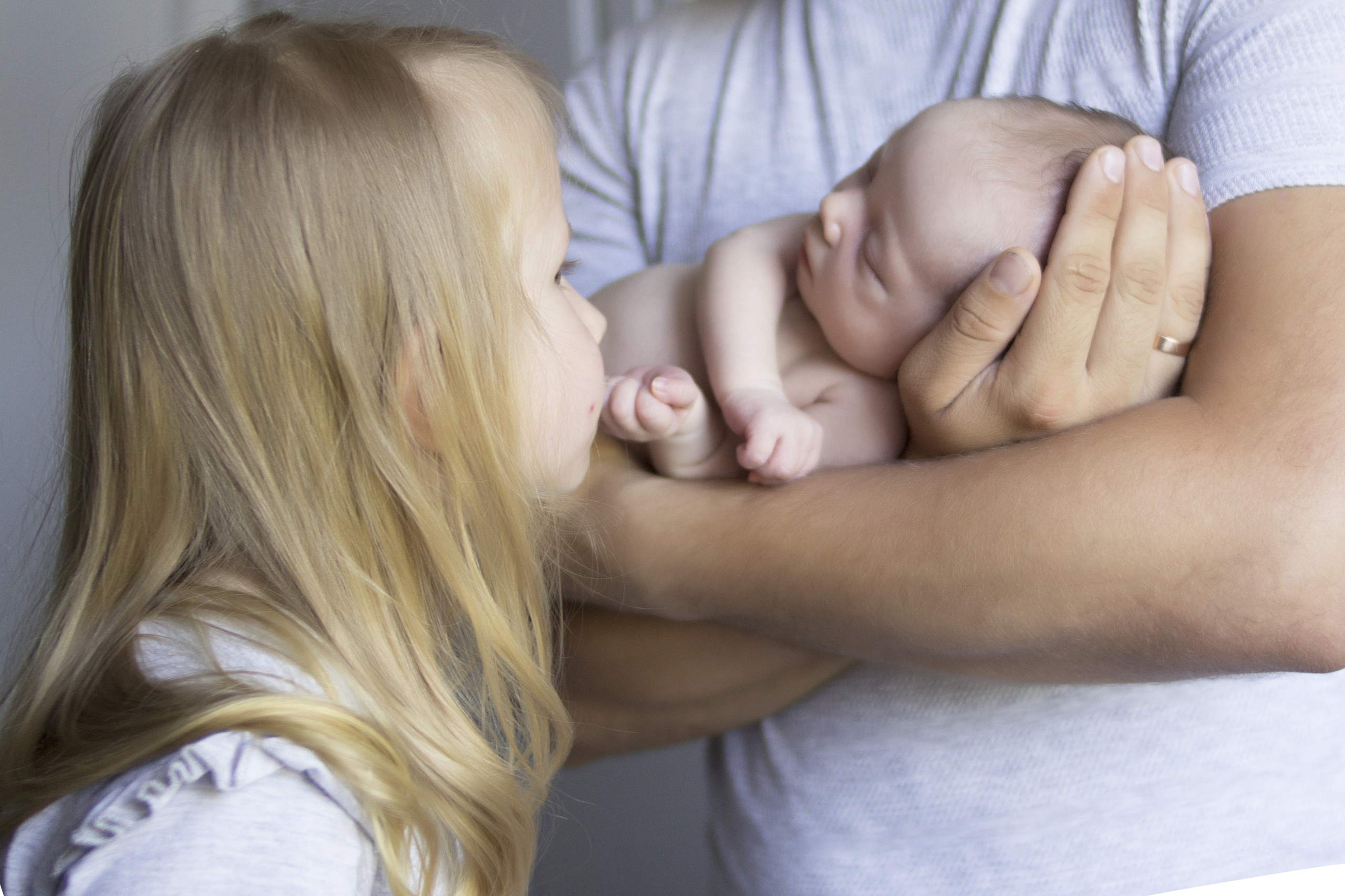 Фото с родителями. Мила Посвит Фотограф новорожденных в Тобольске