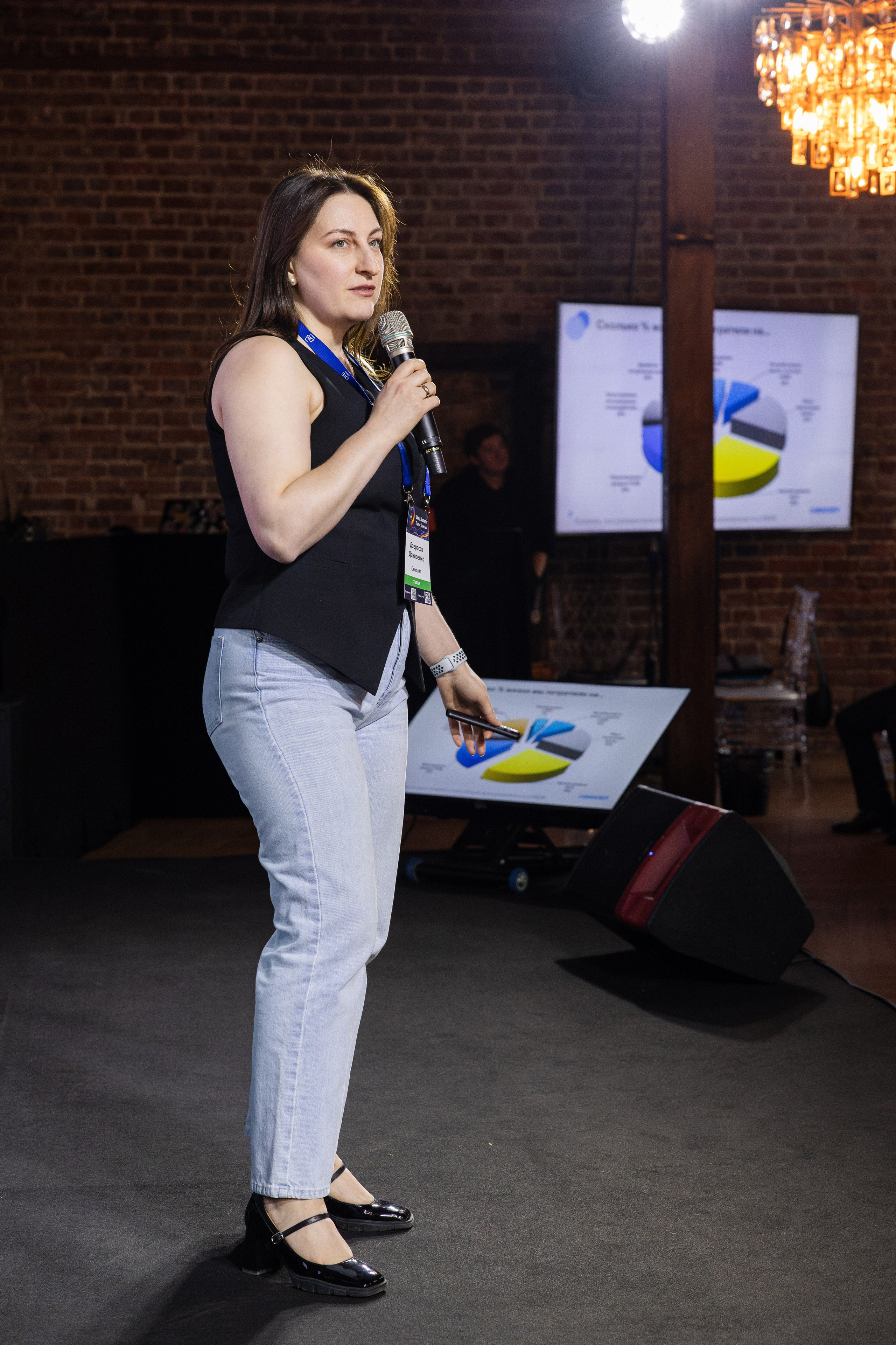 Data Summit 2025. Свадебный репортажный фотограф в Москве