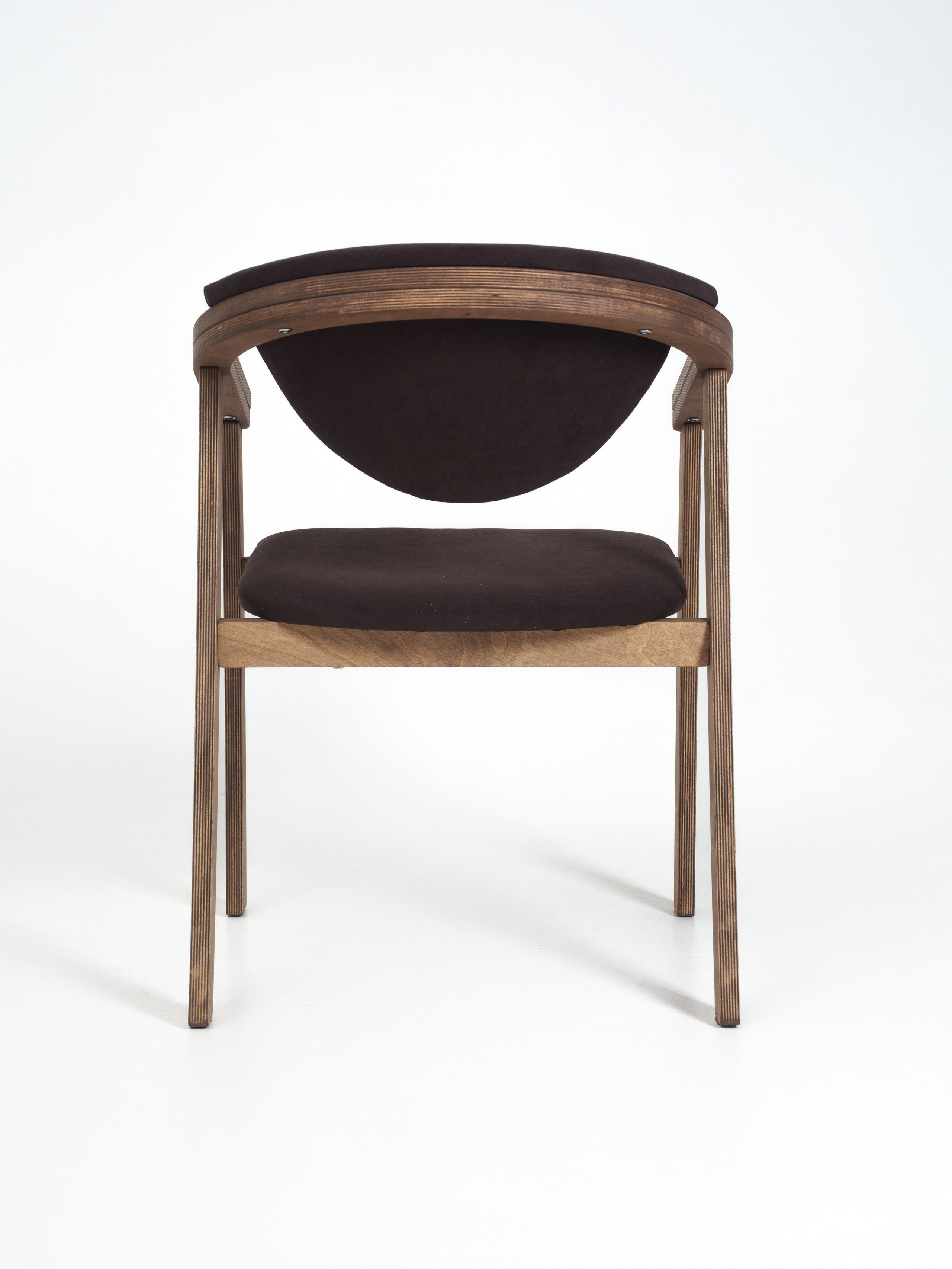 Столы и стулья для маркетплейсов. Иван Упоров — фотограф, рилсмейкер чебоксары