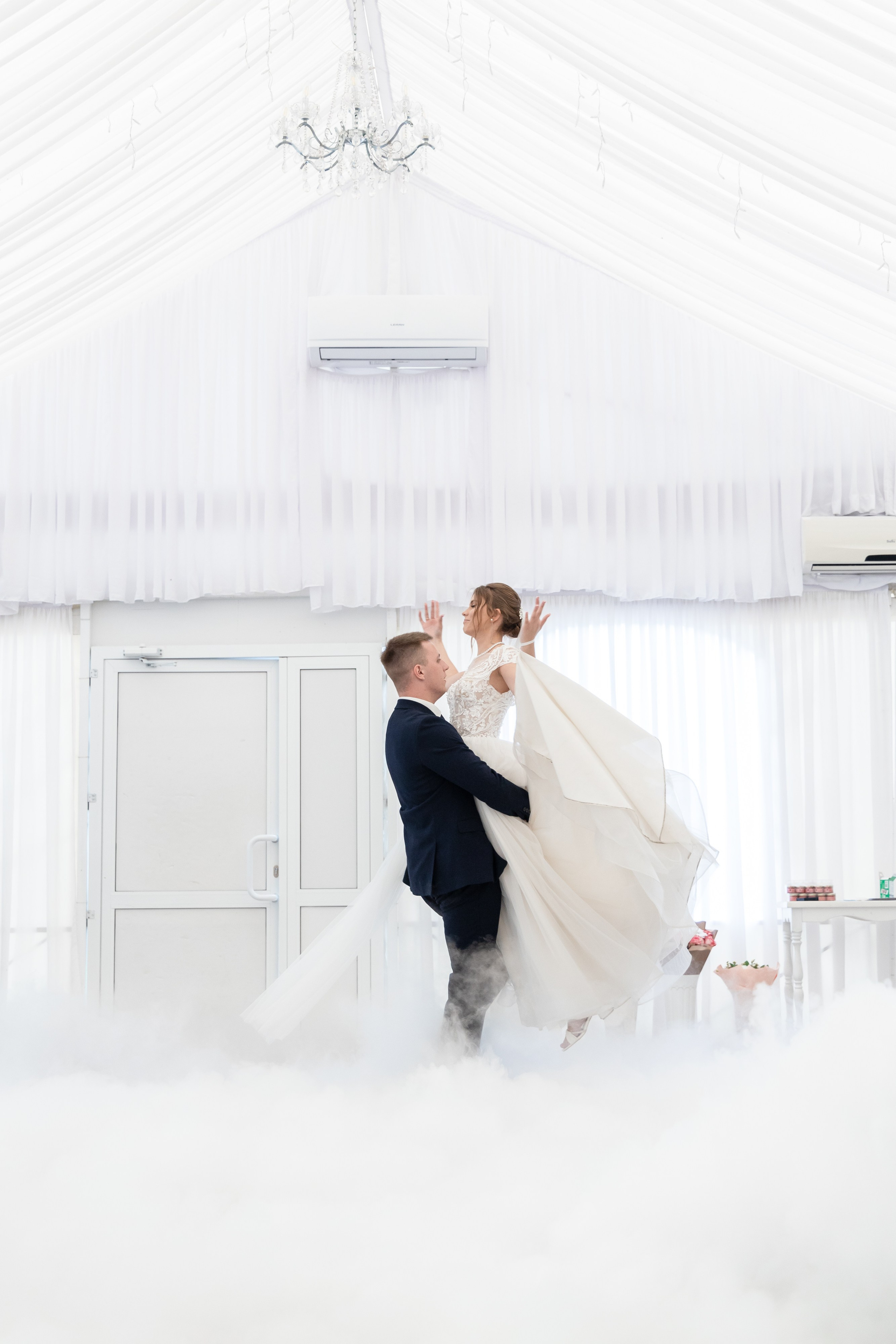 Ксения и Антон (полный день). Фотограф в Барнауле Юлия Садвокасова