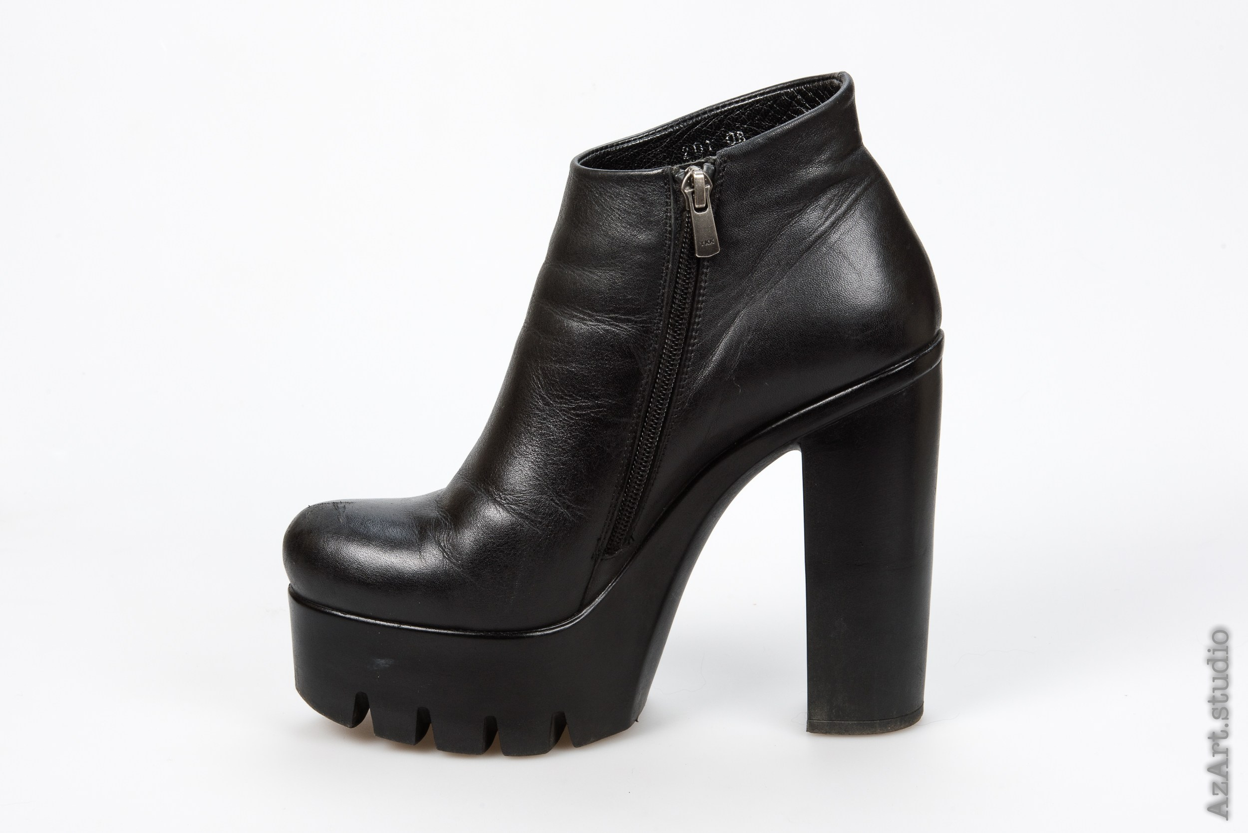 Предметка обувь. Фотограф Андрей Зикеев, фотостудия AzArt Studio в Москве