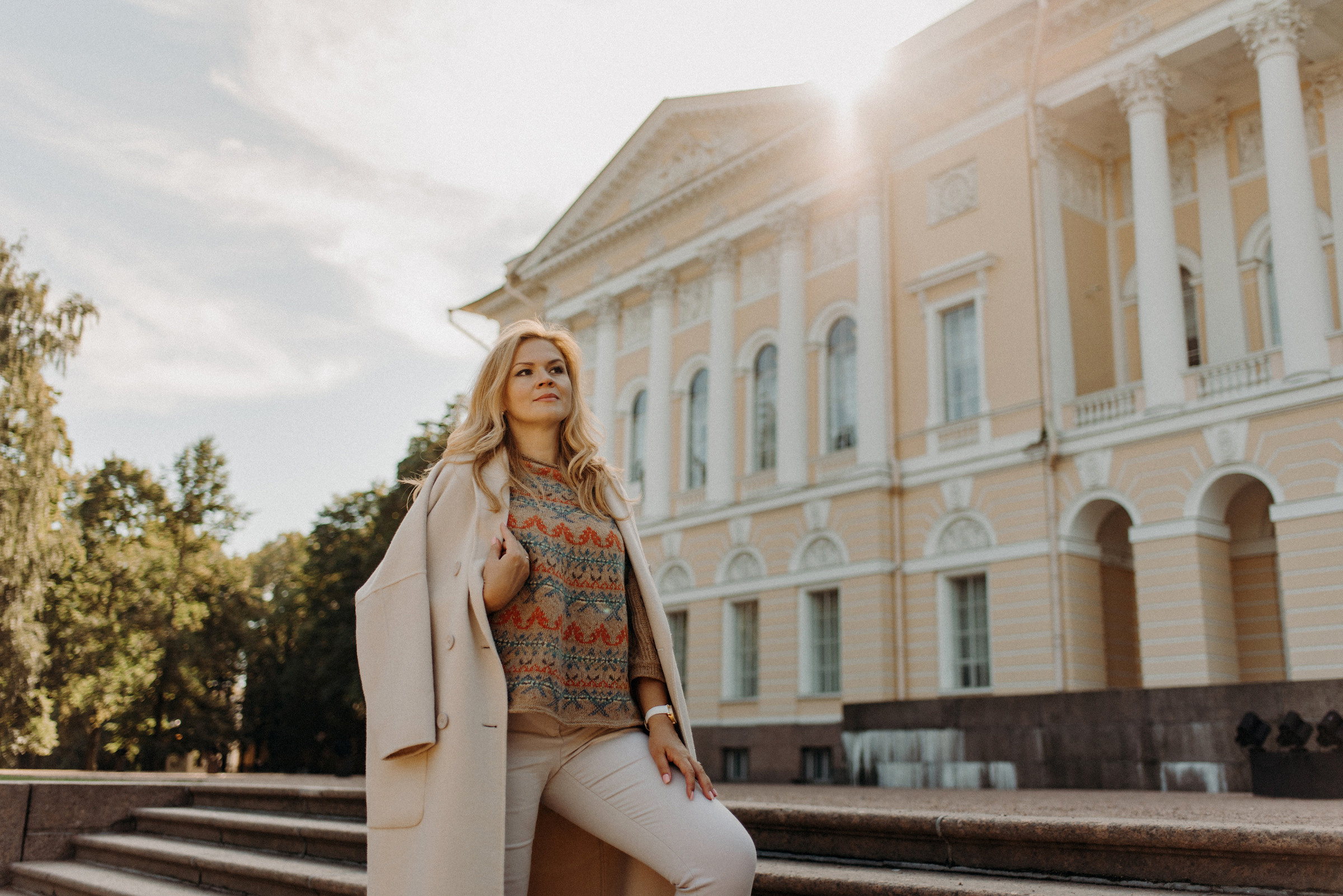 осенняя фотосессия в Михайловском саду и у Инженерного замка, осенняя фотосессия для женщины