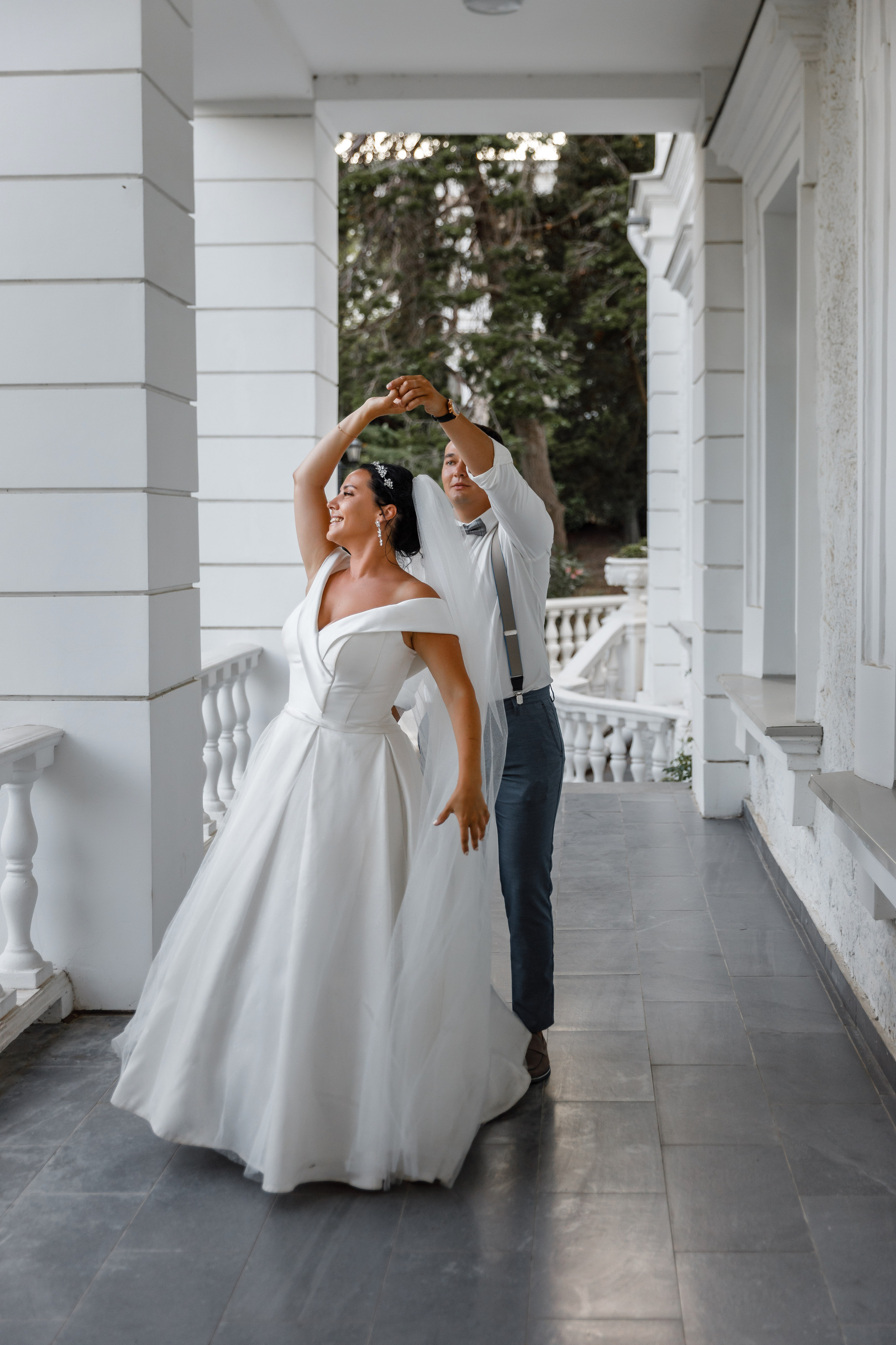 Анонс свадебной прогулки Маши и Олега. Свадебный фотограф в Крыму и Севастополе Ольга Баскакова