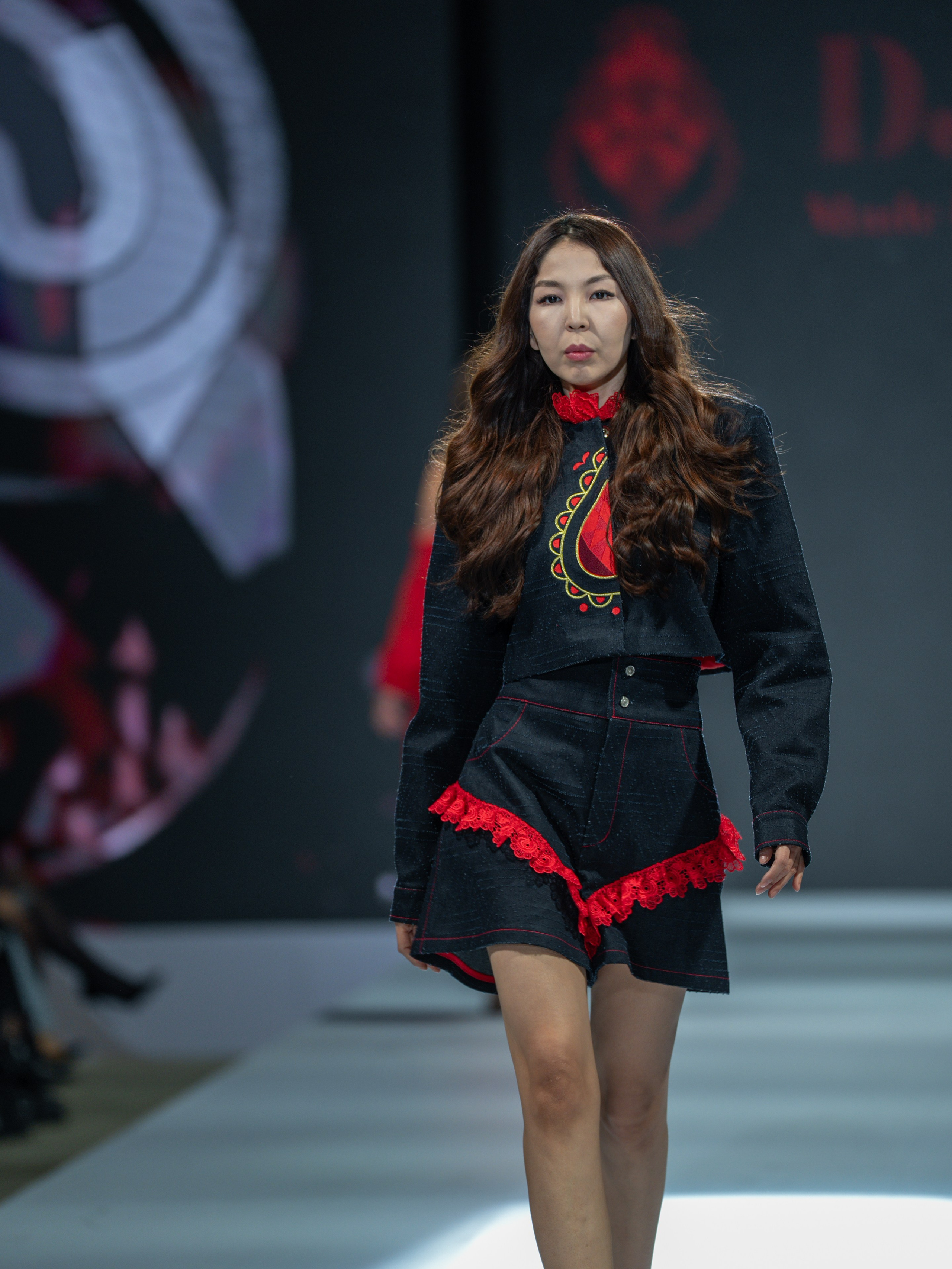 EURASIAN FASHION WEEK DJADI. Сайт Алматинского НЮ АРТ, будуар и фэшн фотографа Дениса Карпенко