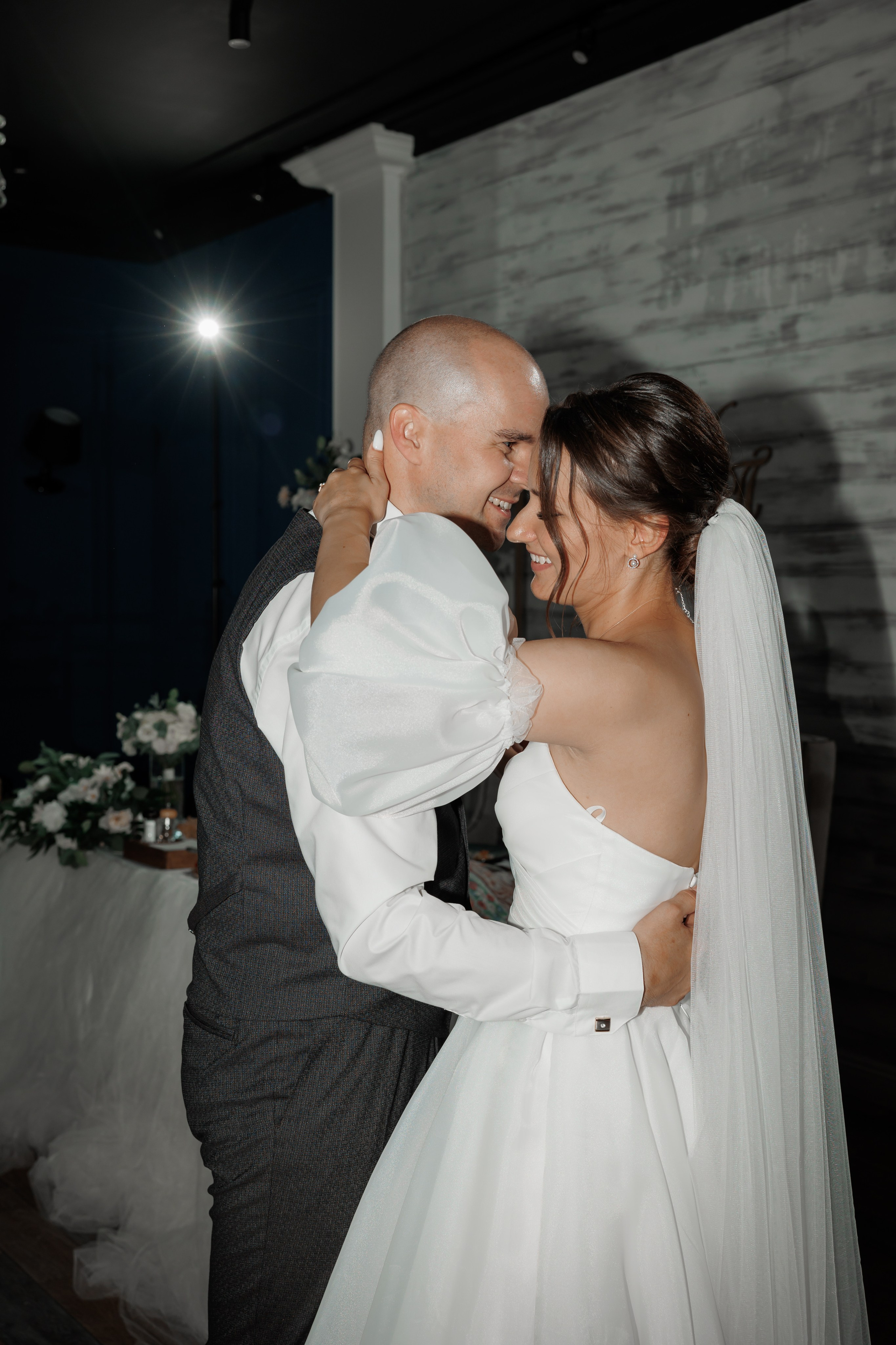 Полина и Дмитрий, загородный клуб «Барин», ЗАГС в г. Пушкино. Свадебный и репортажный фотограф (Москва, Королев и другие)