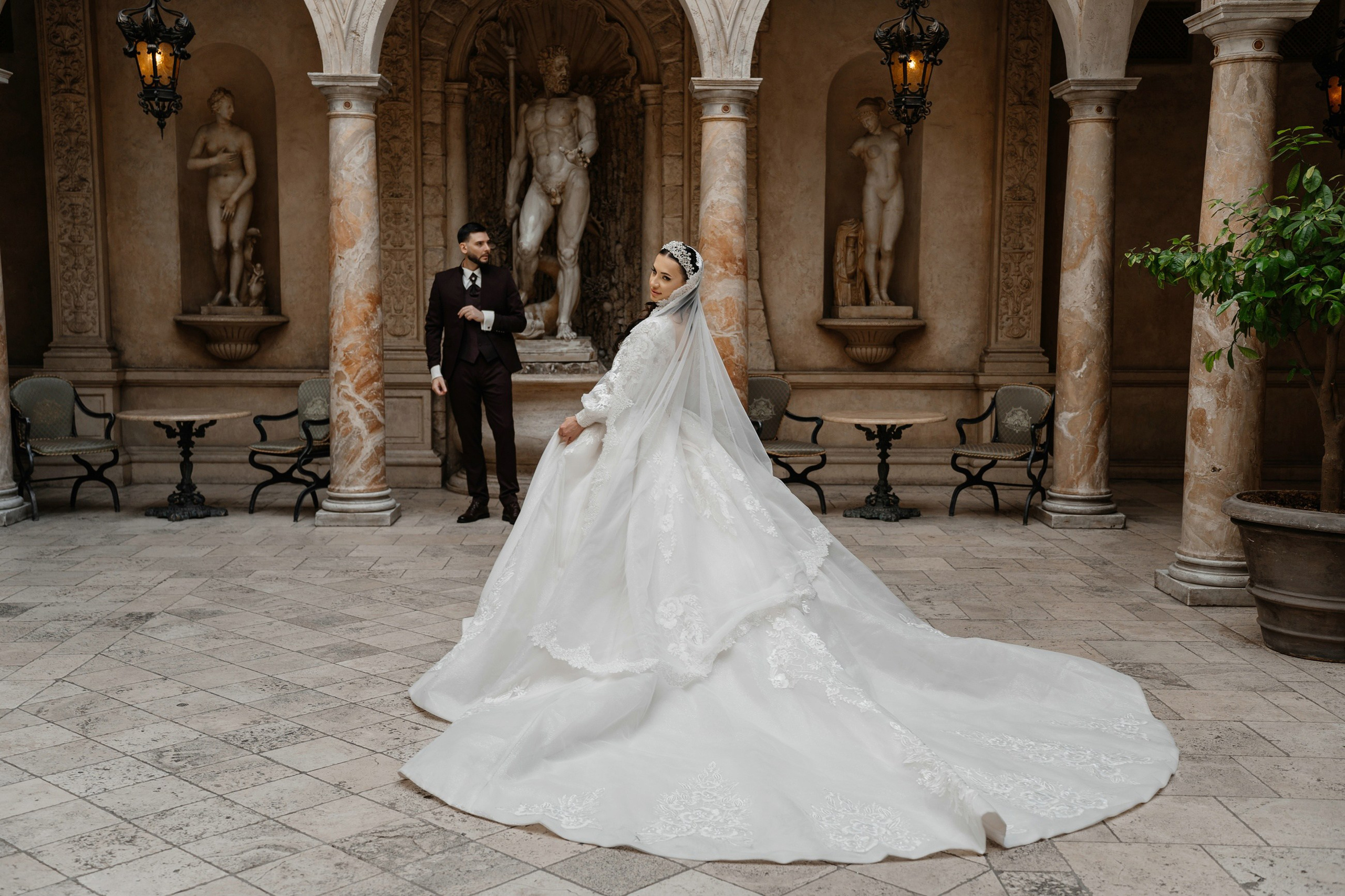 Свадебная фотосессия в ресторане Турандот. Свадебный и семейный фотограф в Москве Светлана Зоткина