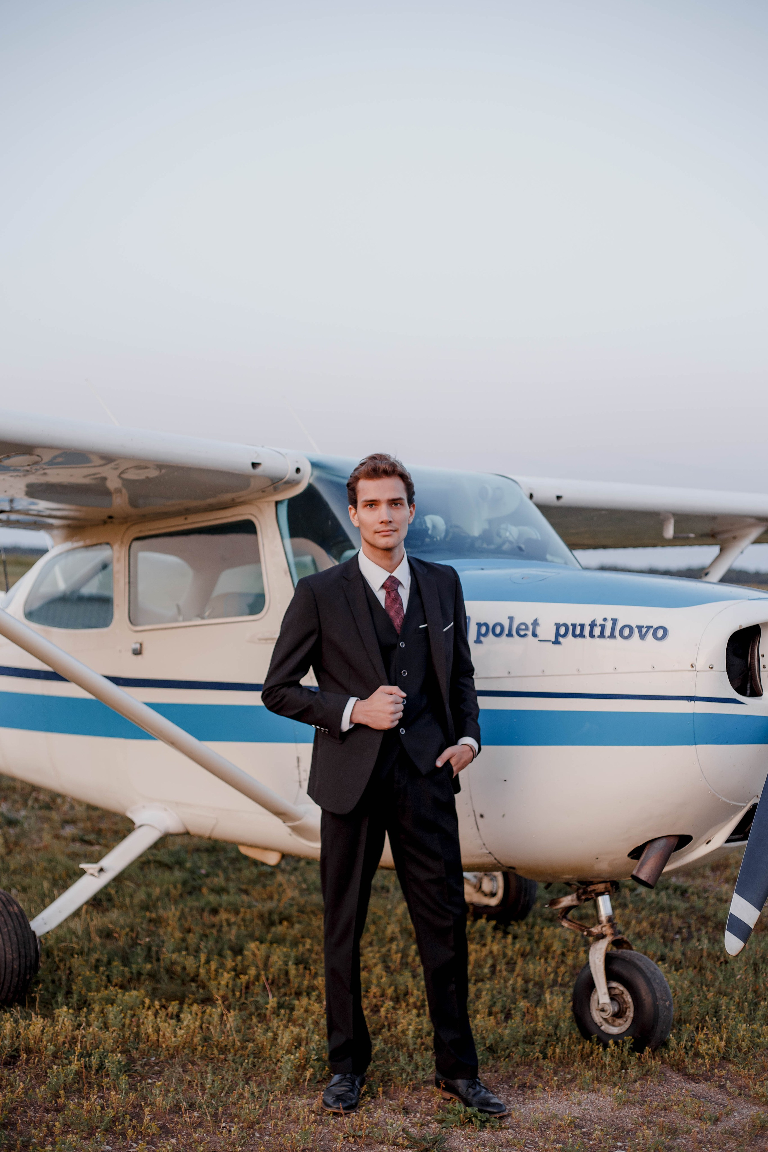 На взлетной полосе. Свадебный фотограф Санкт-Петербург  Москва